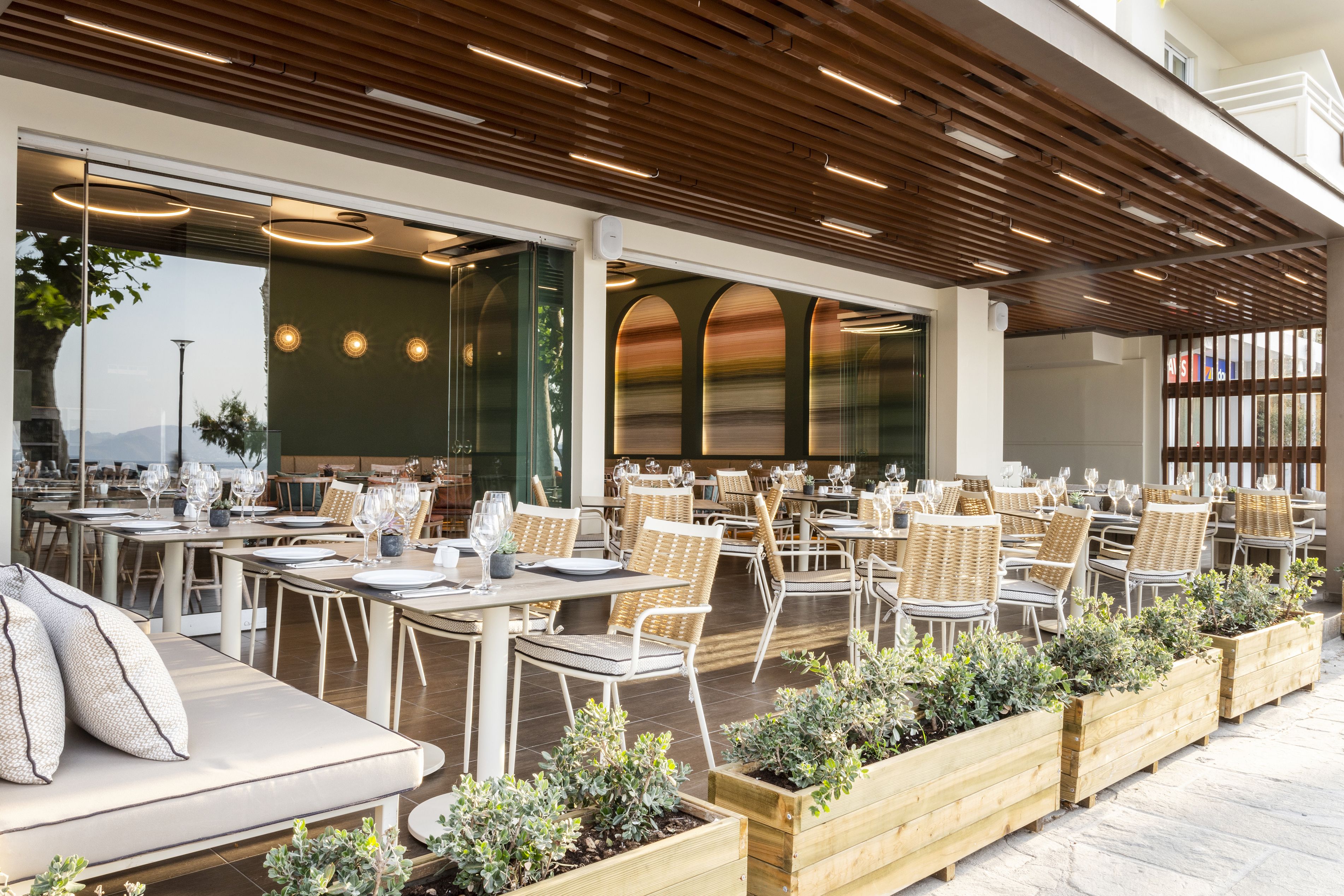 ISLAND RESTAURANT