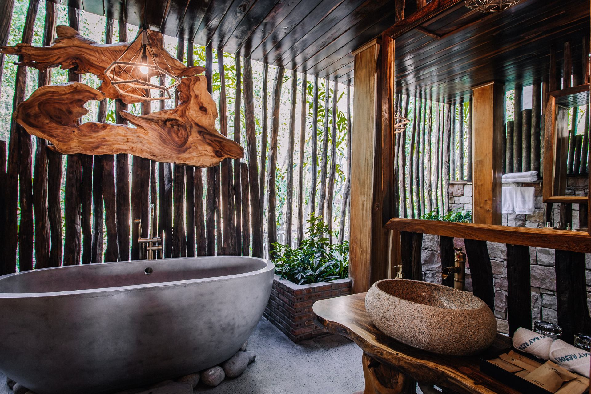 PREMIUM JUNGLE BUNGALOW 