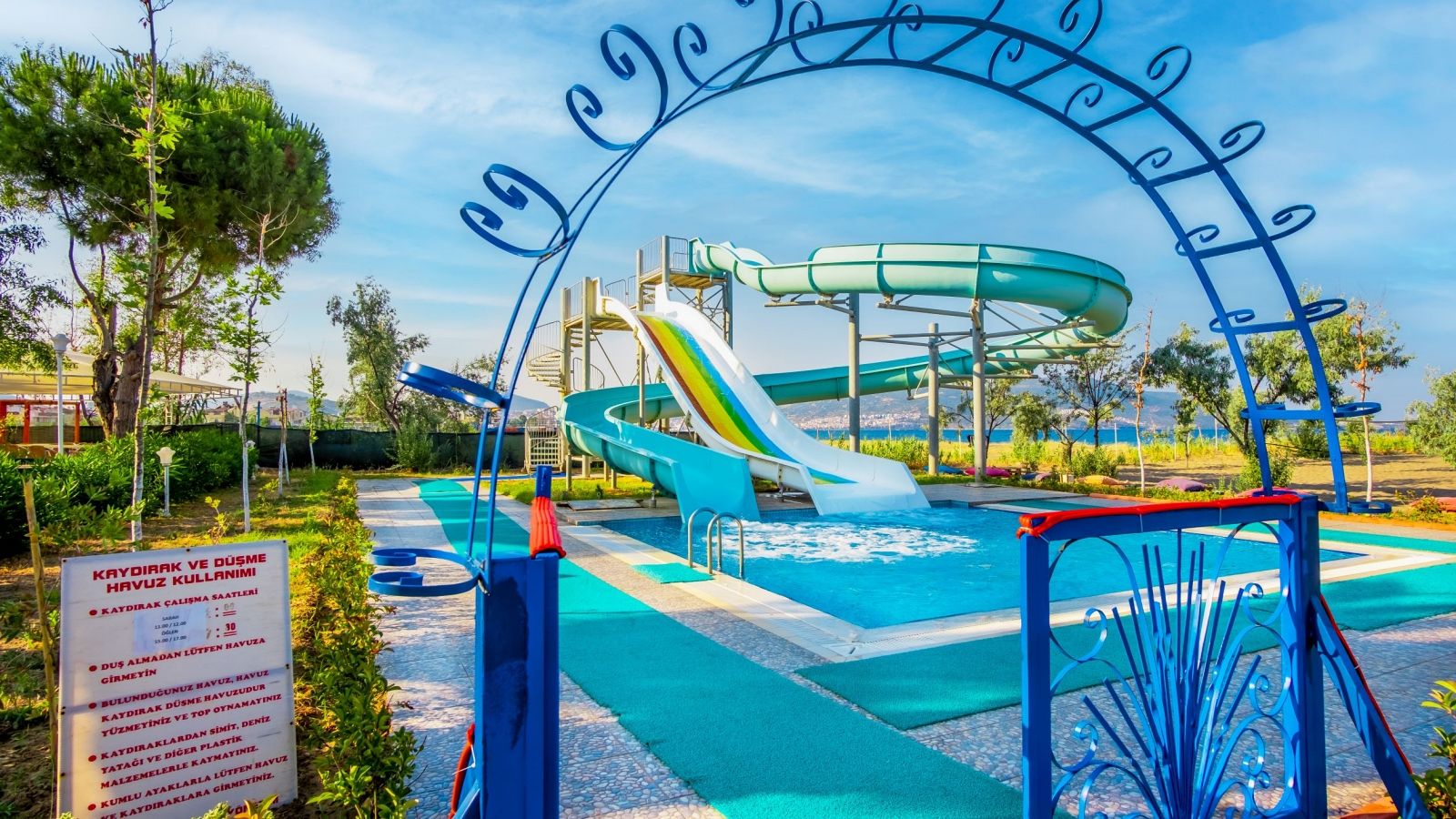 Piscina deschisă