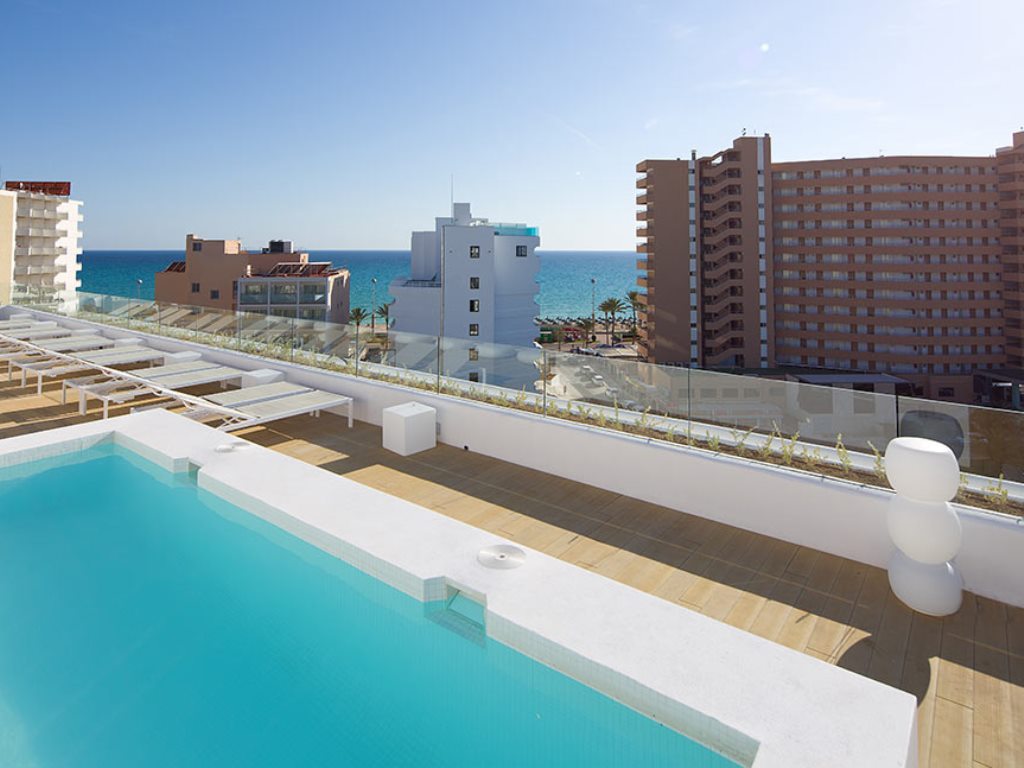 Piscina deschisă