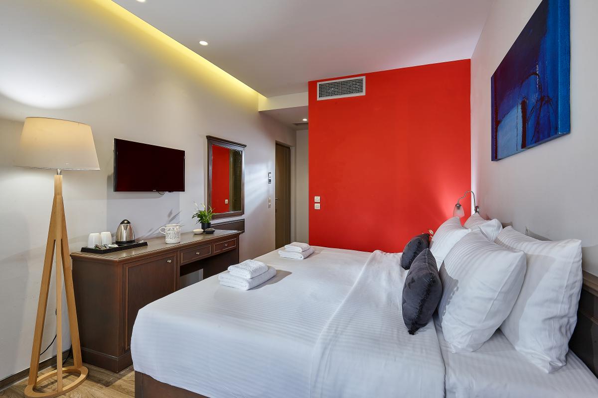 DOUBLE OR TWIN ROOM
