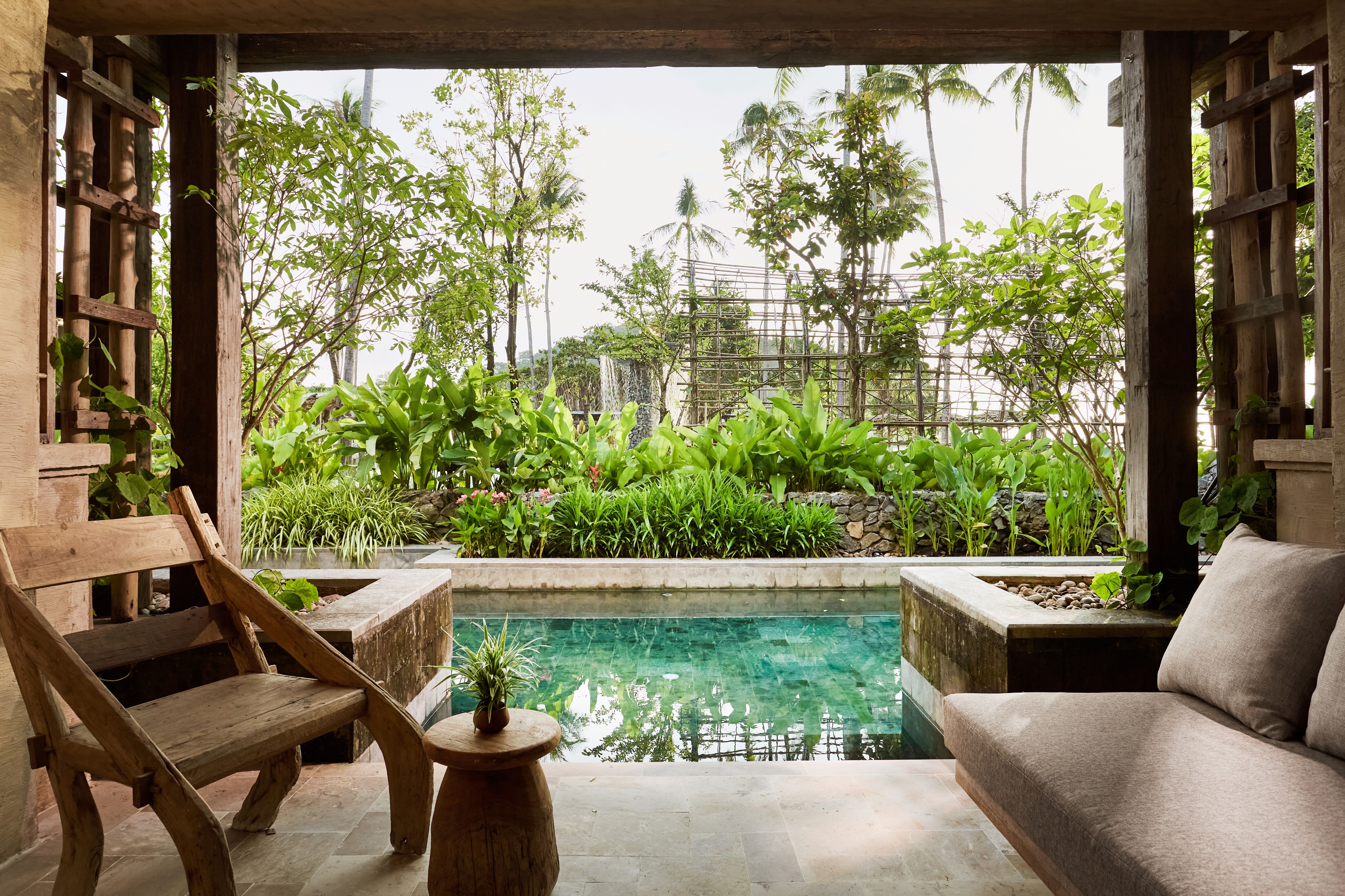 Premium Pool Access Seaview
