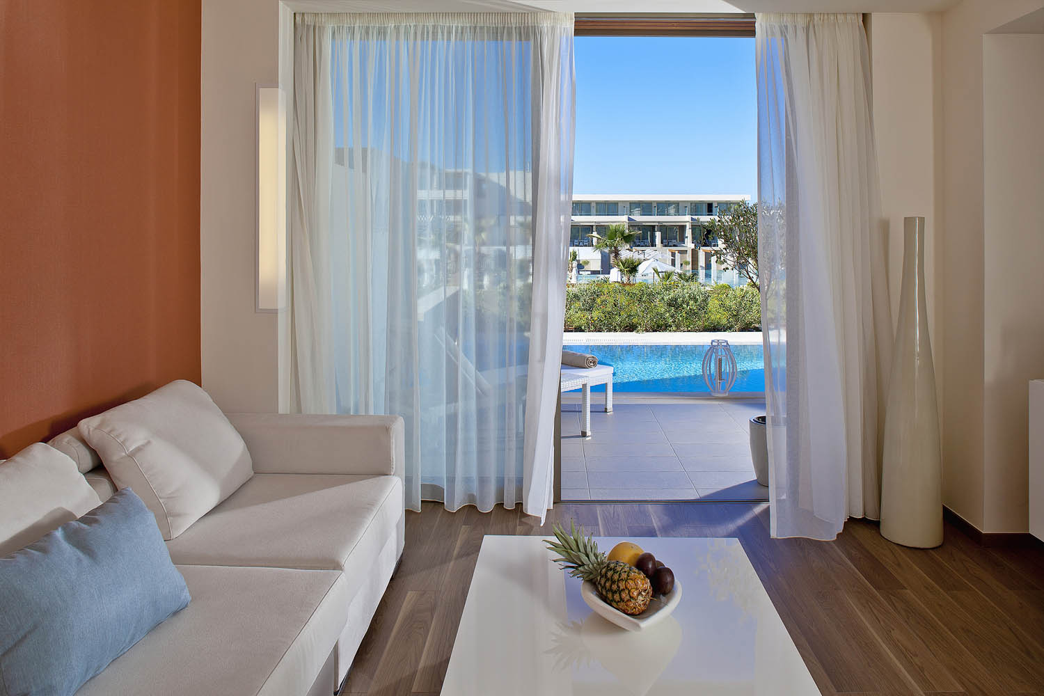 DELUXE SUITE PRIVATE POOL