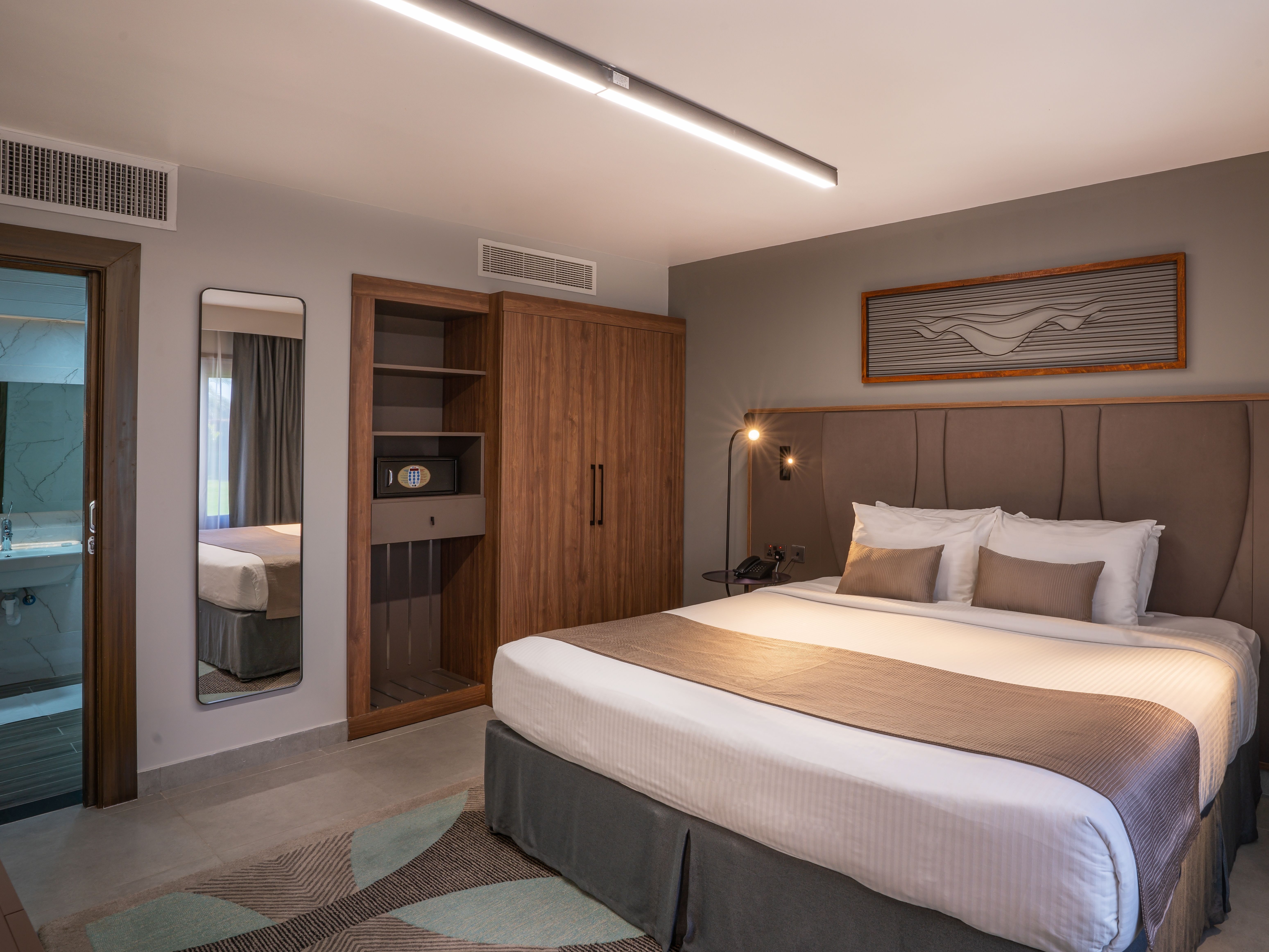 MASTER SUITE