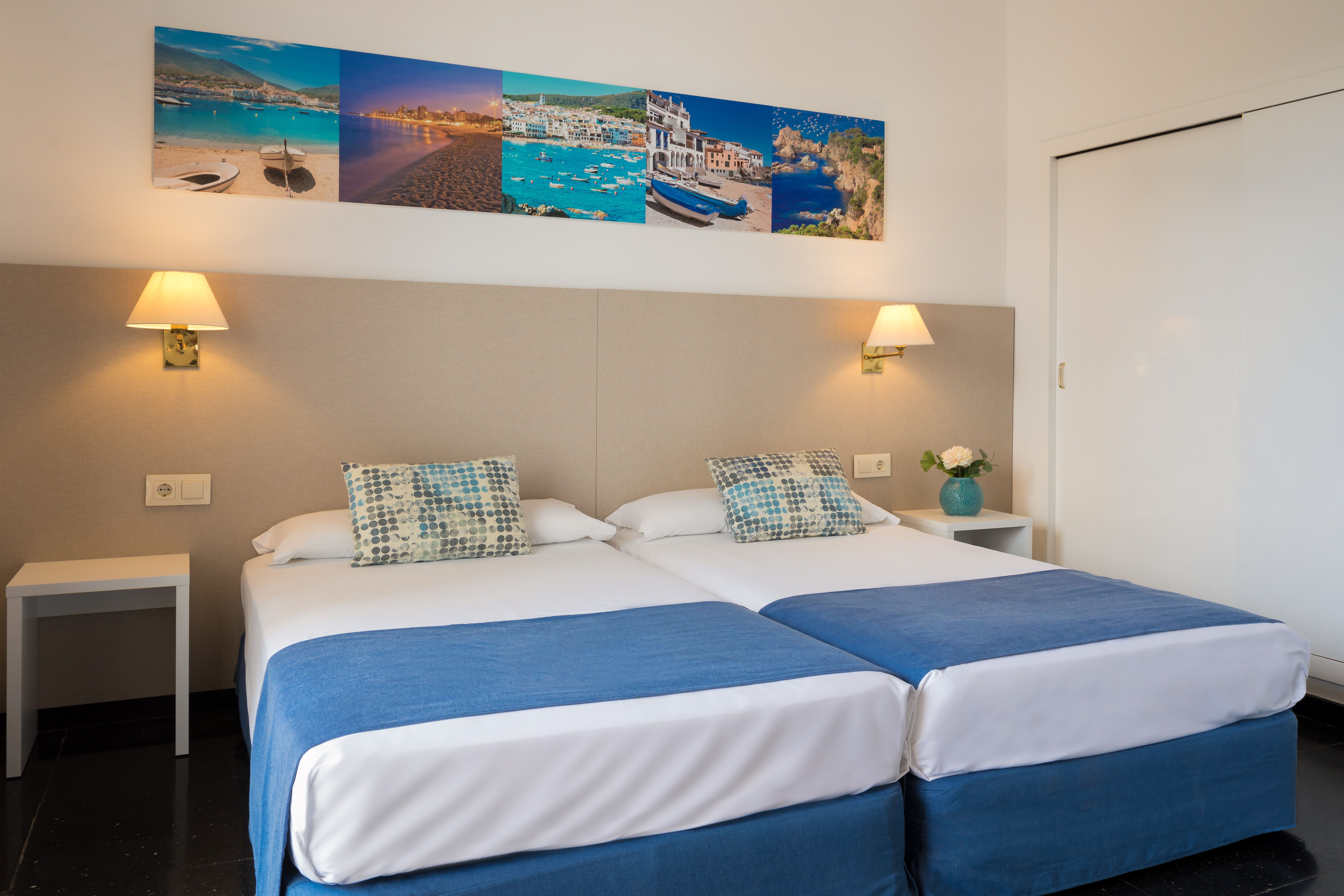 FAMILY PREMIUM SEA VIEW BALCONY OR TERRACE