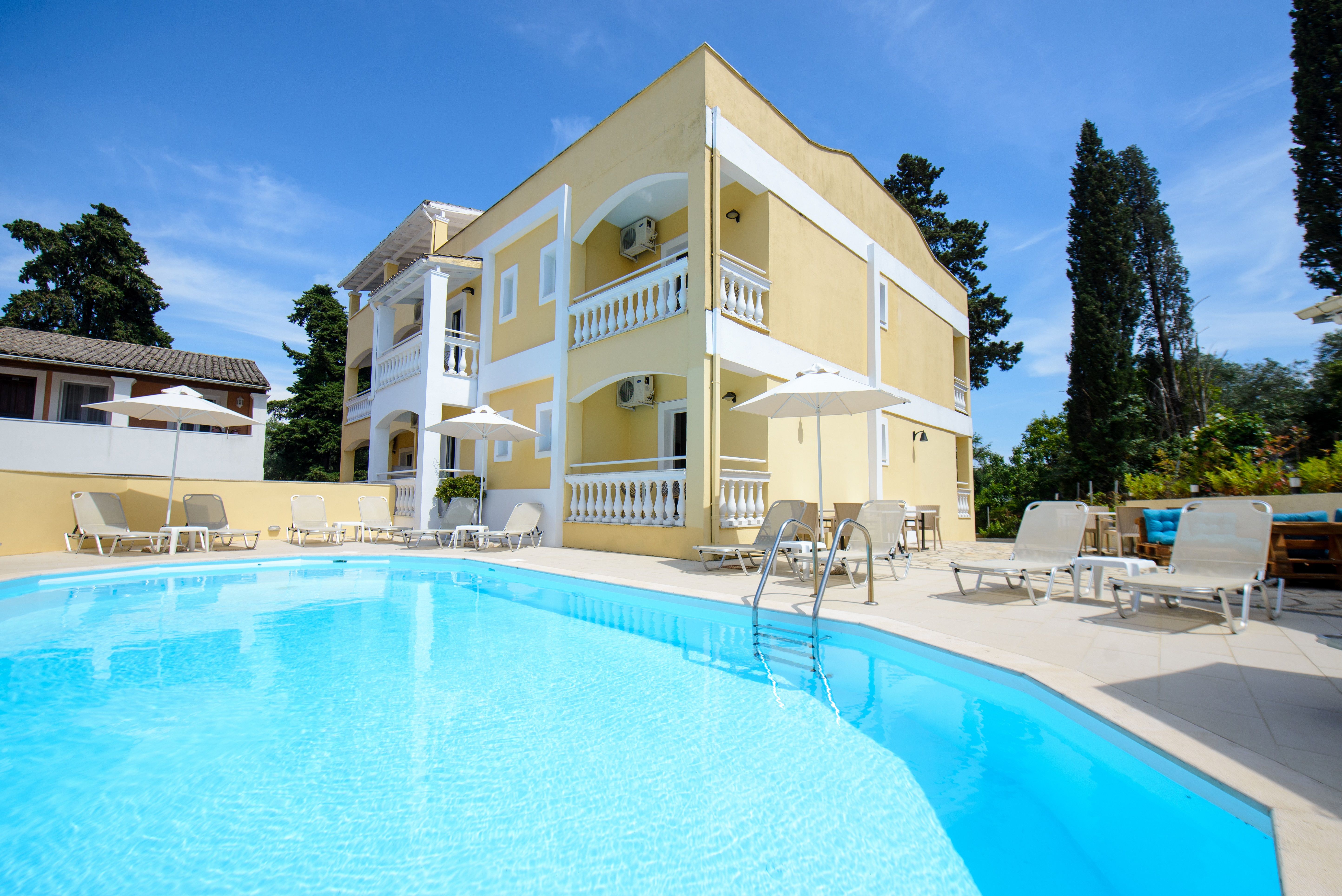 Piscina deschisă