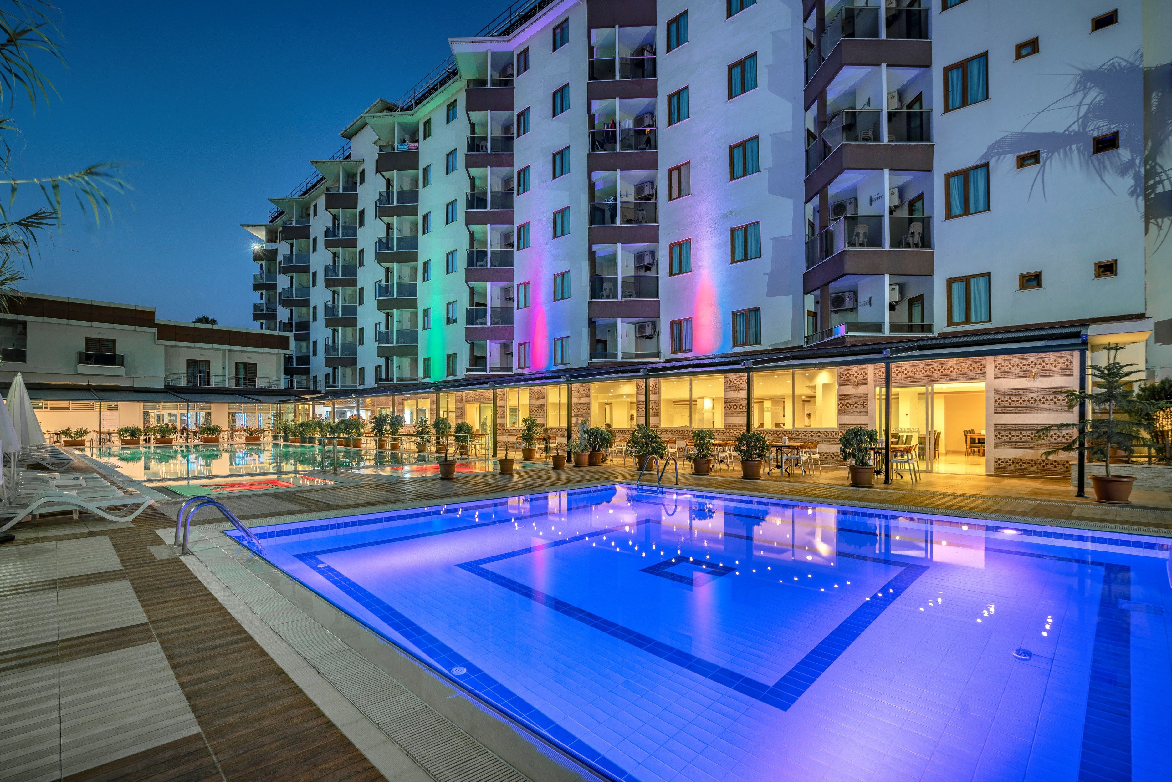 Piscina deschisă