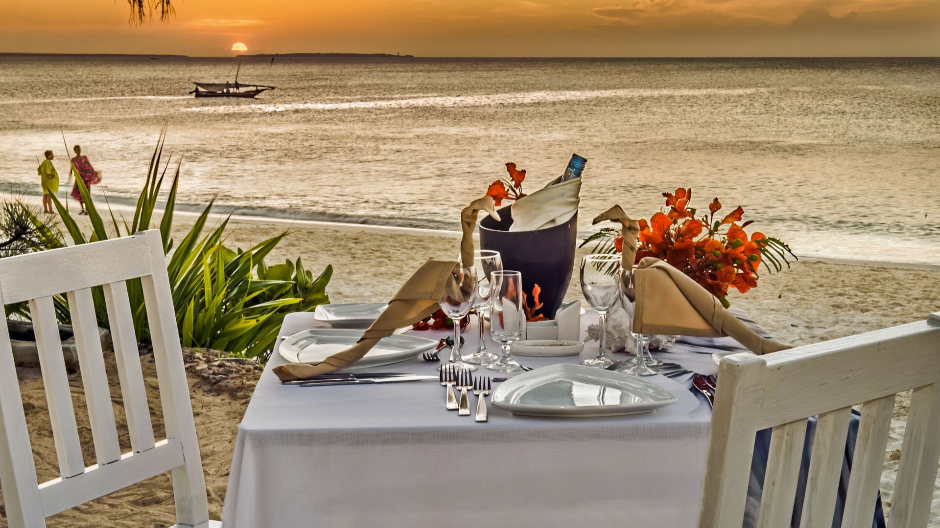 Mwezi Beach Restaurant