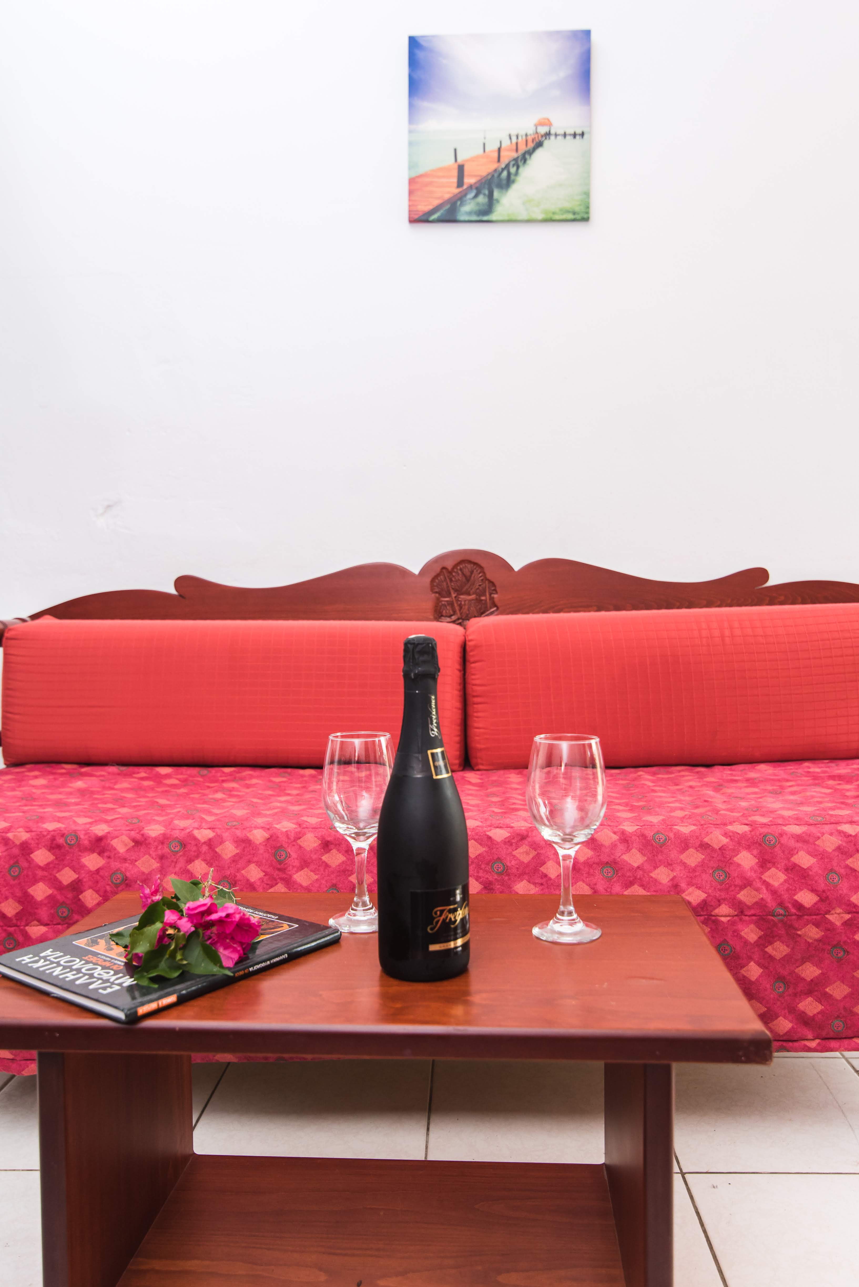 ONE BEDROOM APARTMENT GARDEN VIEW OR SIDE SEA VIEW 4 PAX