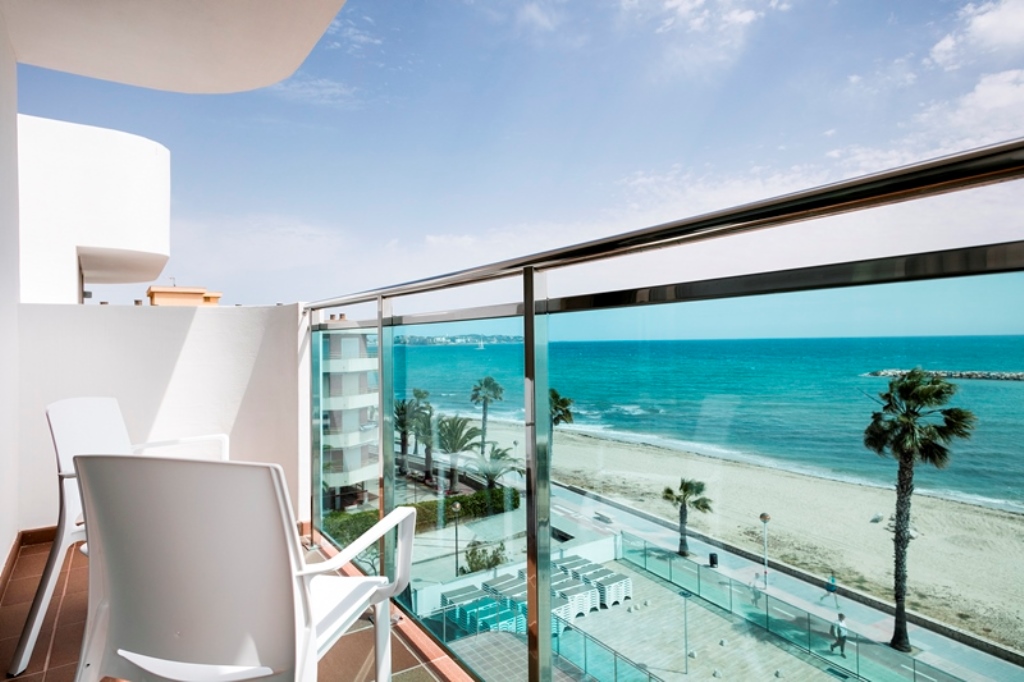 SeaFront room Balcony or Terrace