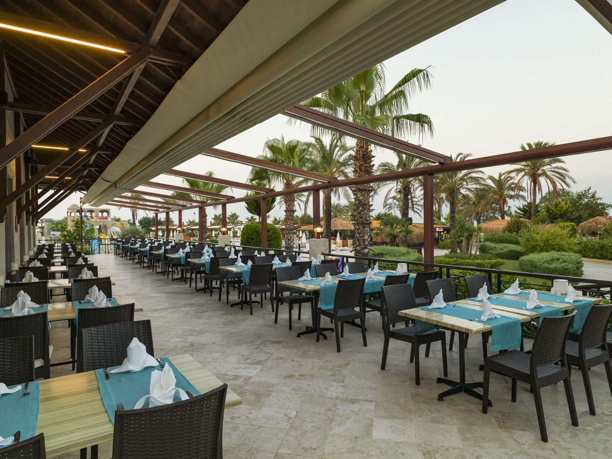 MAIN RESTAURANT