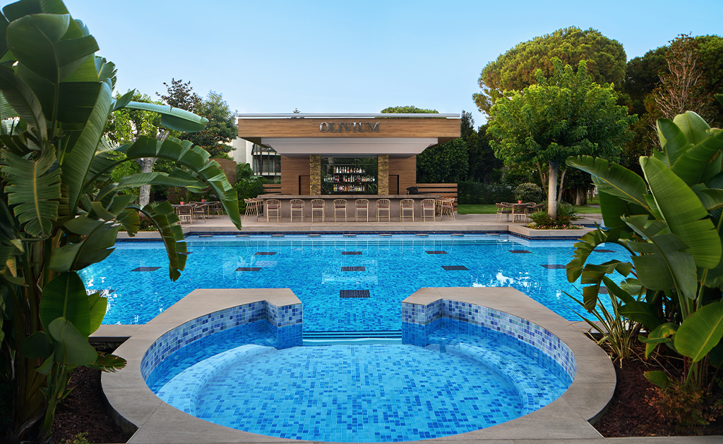 OLIVIUM POOL BAR
