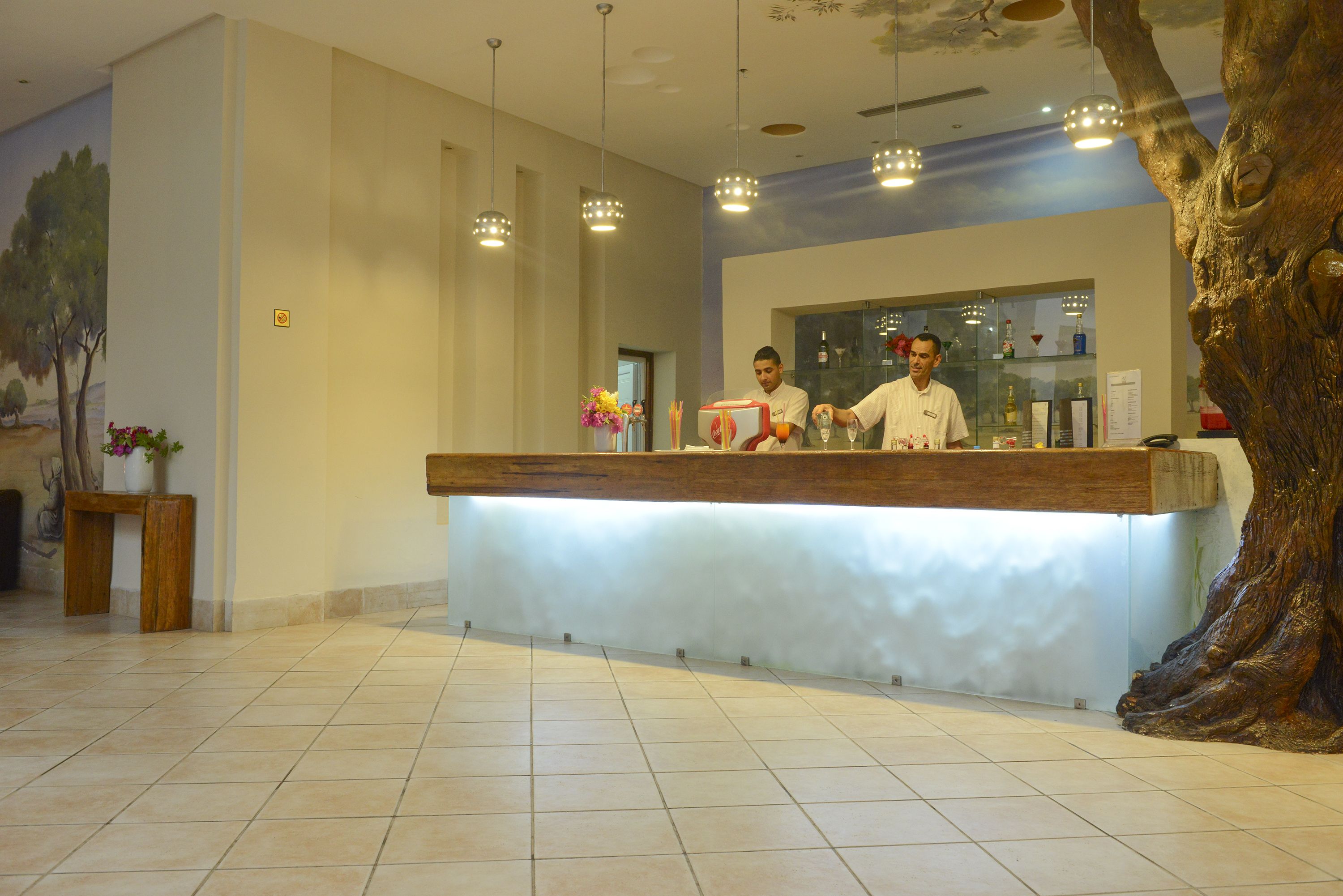 BAR CENTRAL