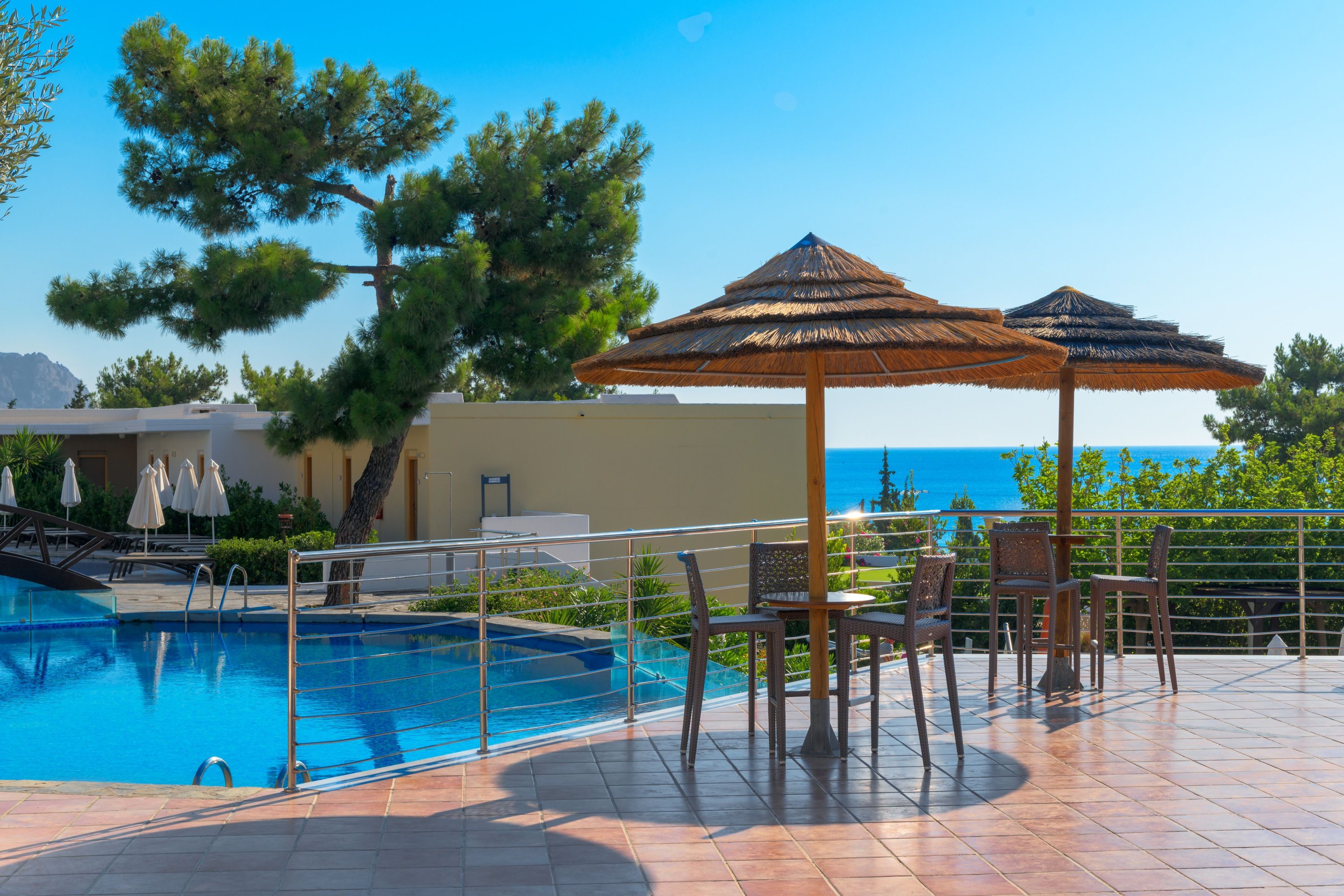POOL SNACK BAR