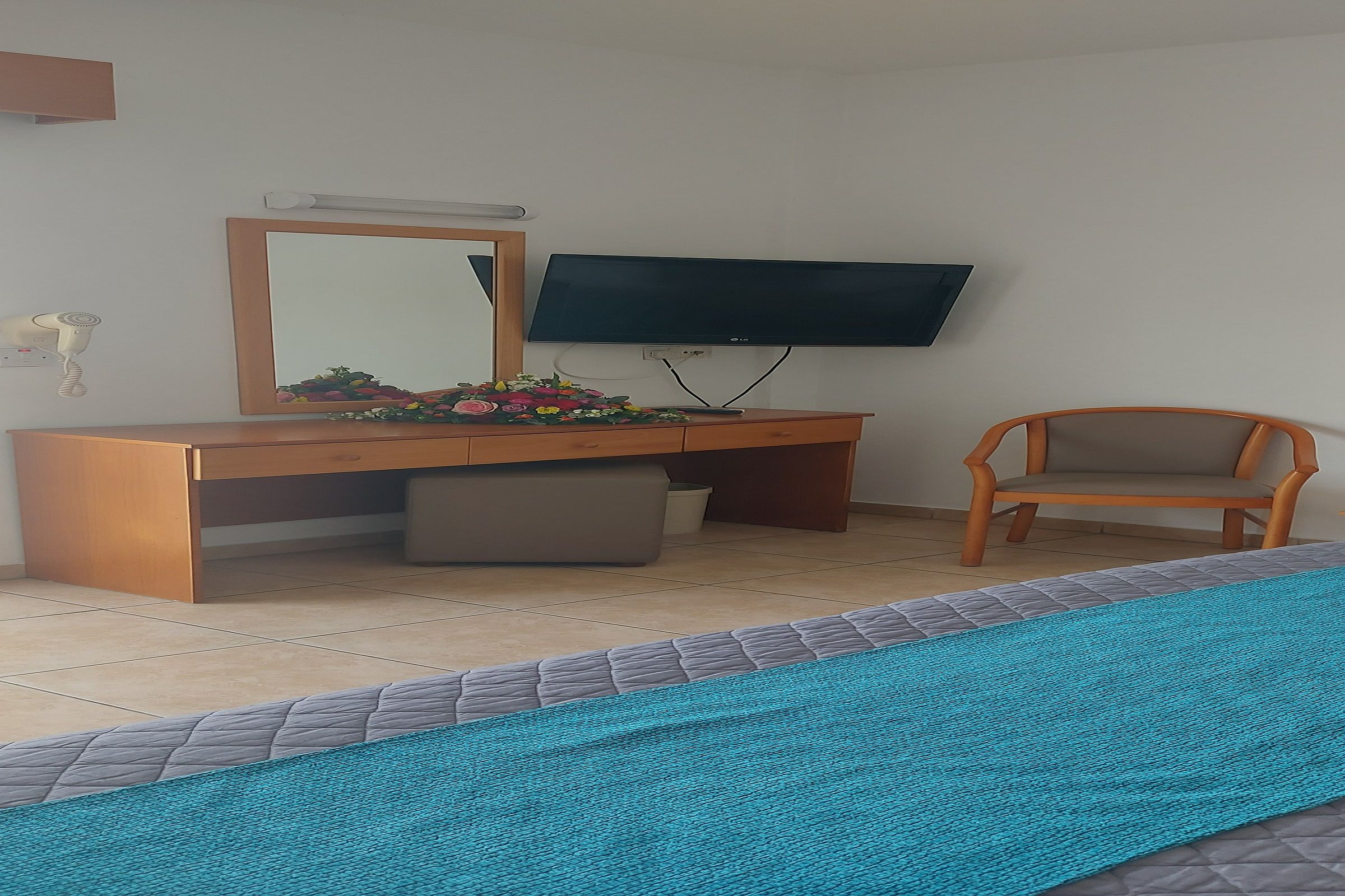 BUNGALOW (BALCONY)