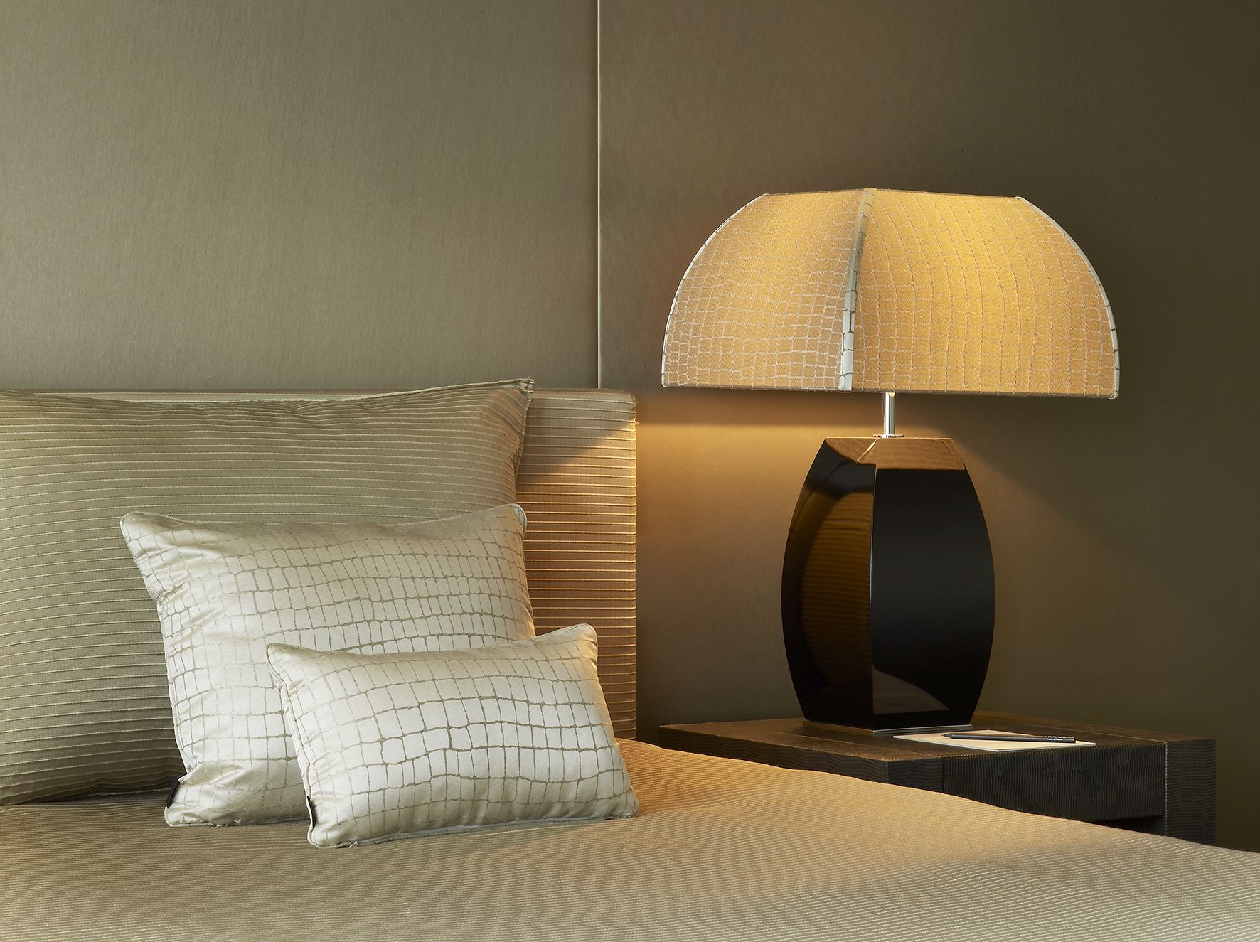 ARMANI EXECUTIVE SUITE