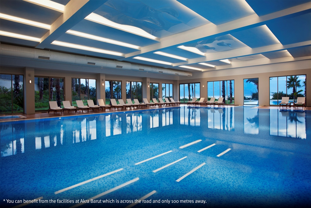 Piscină interioară
