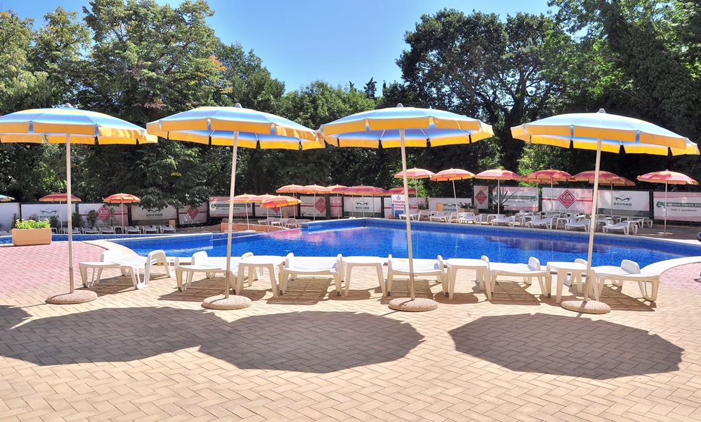 Piscina deschisă