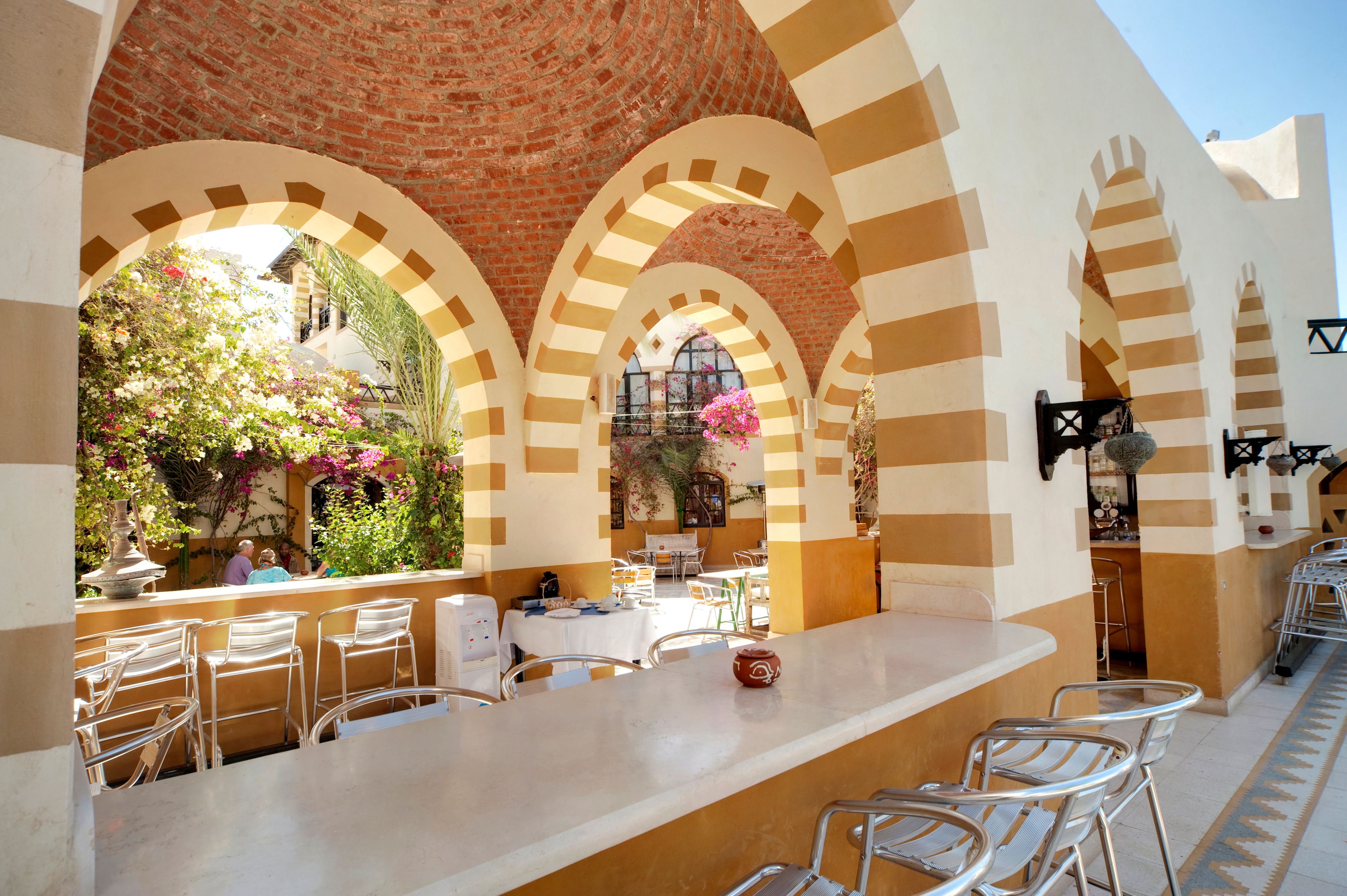 Pool Bar