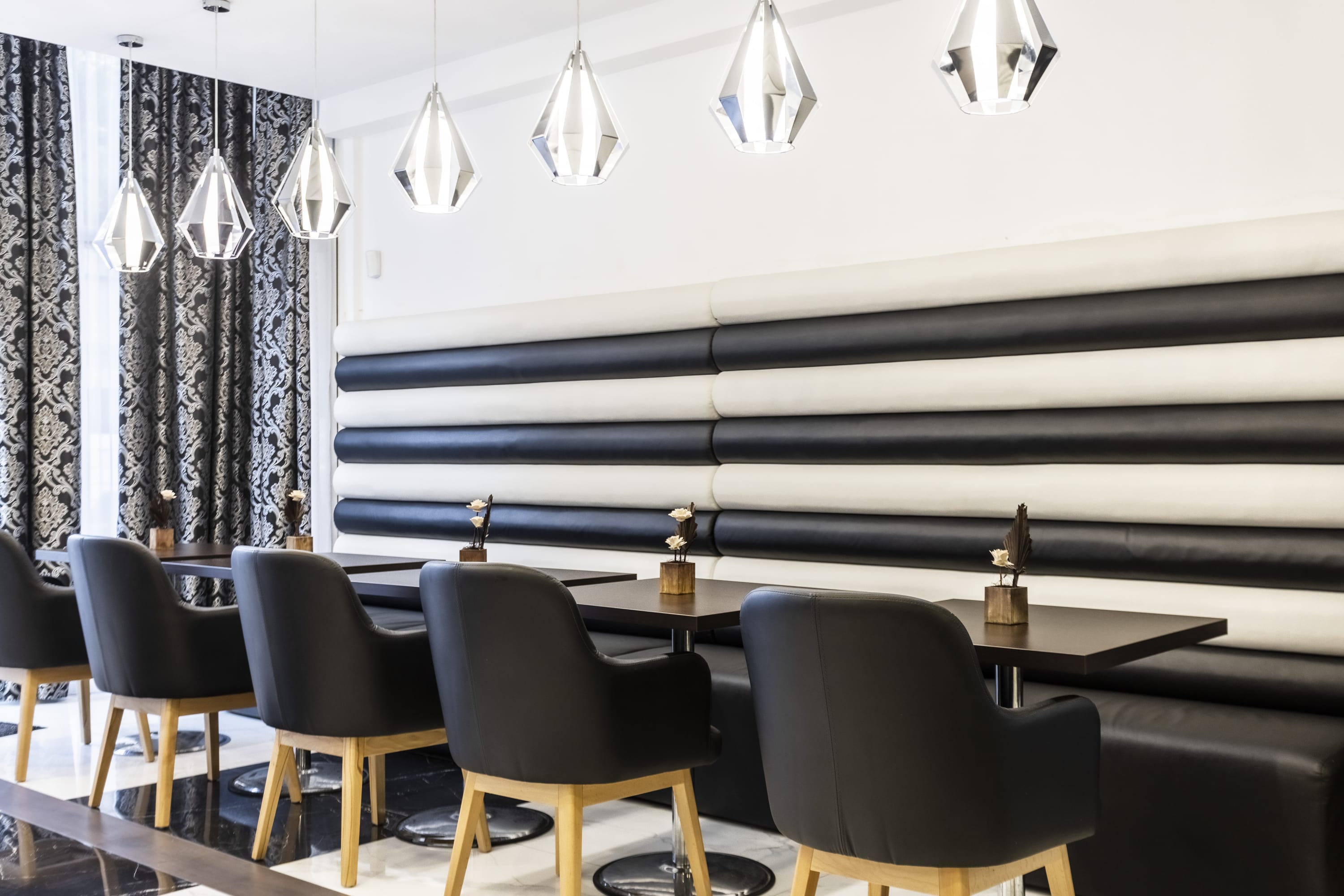 Lobby bar