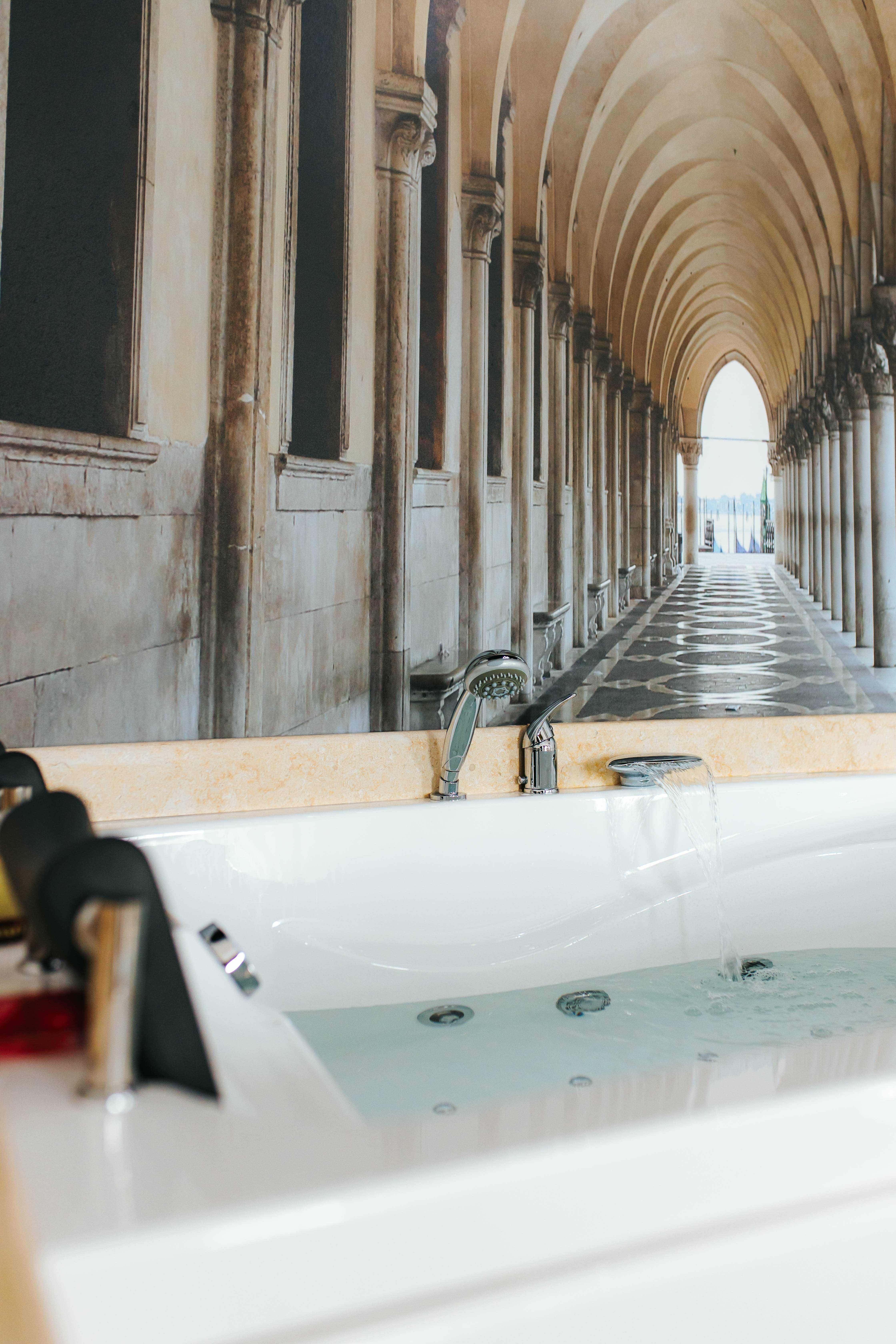 SUITA CU JACUZZI