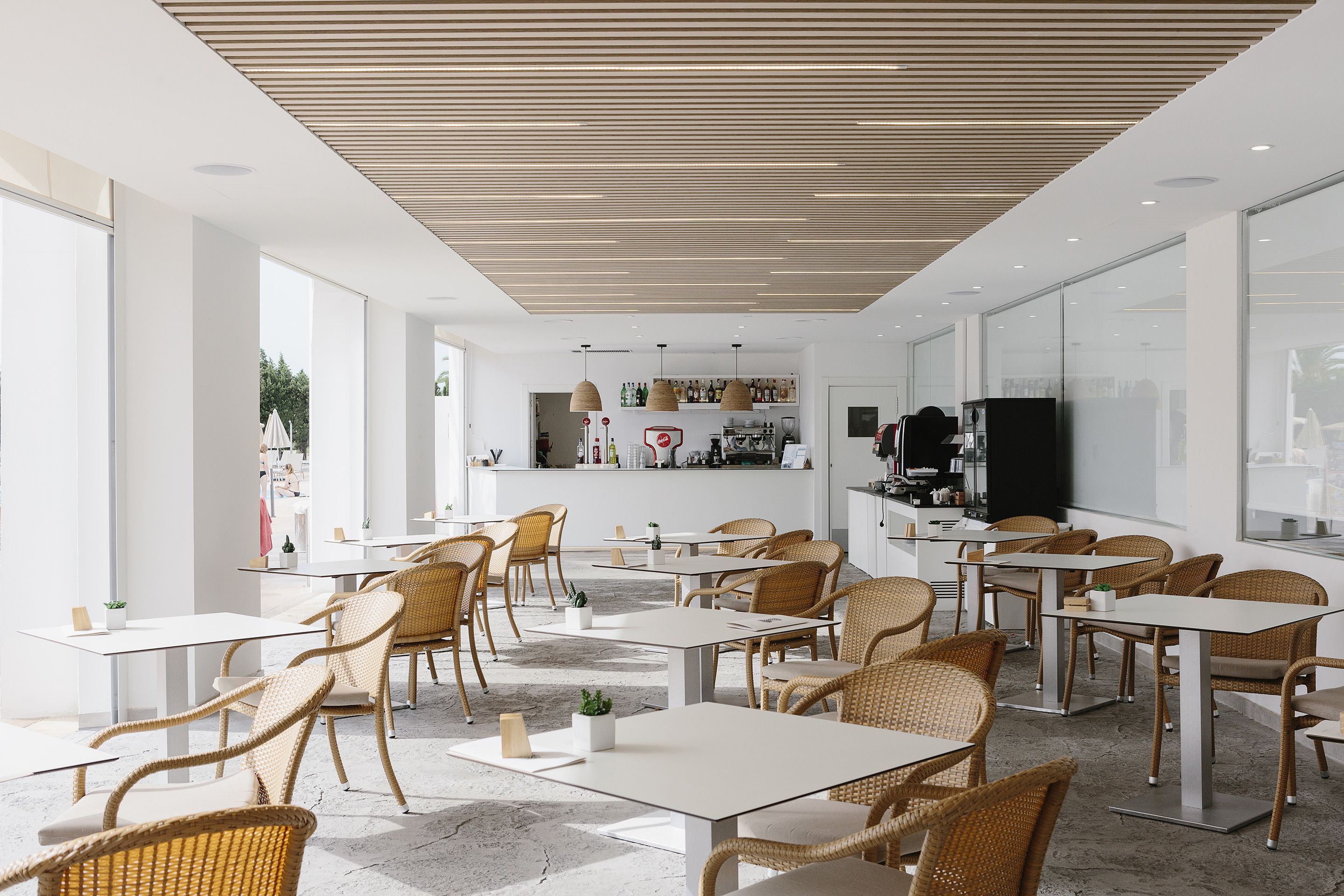 Kentia Snack Bar |