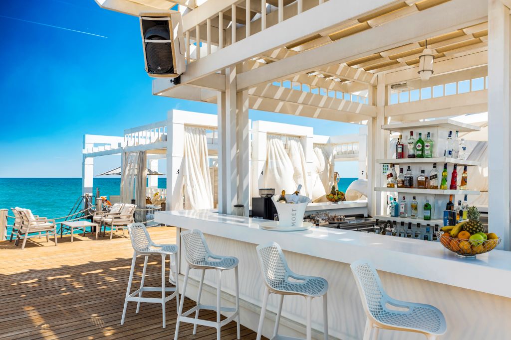 Pier Bar