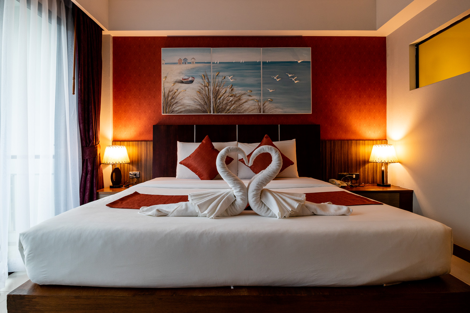 Deluxe Pool View Room 