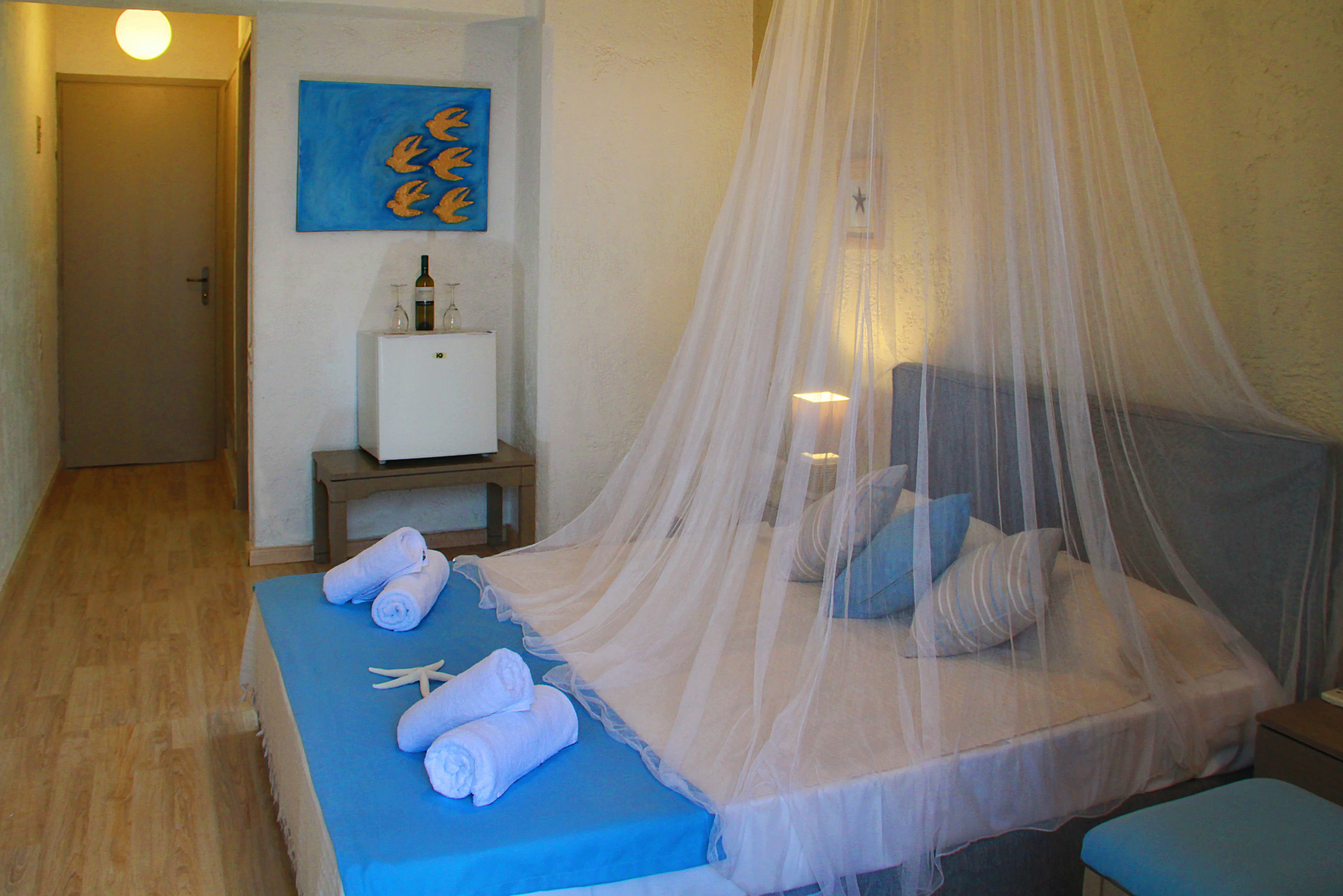 STANDARD DOUBLE ROOM