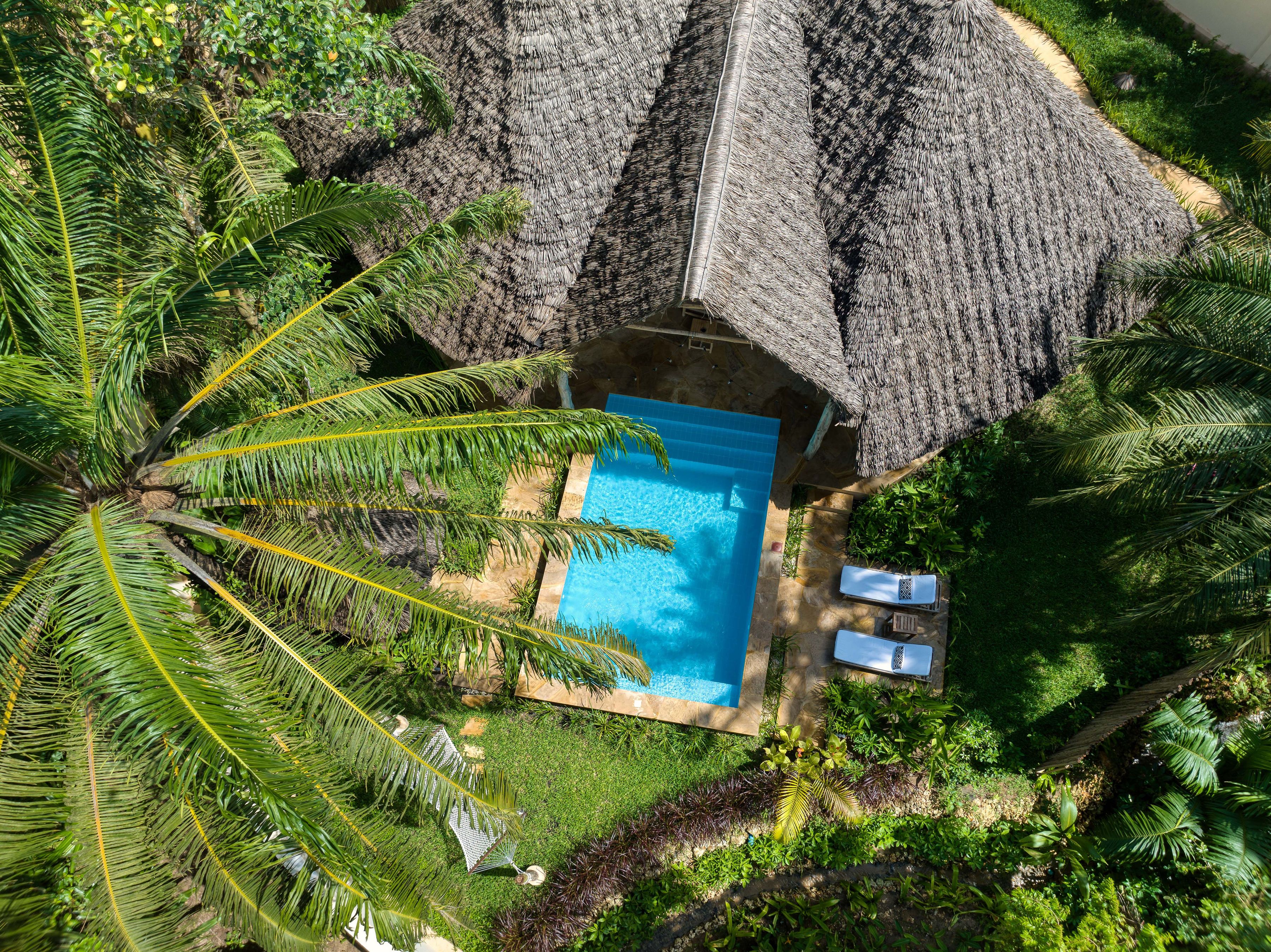 LUXURY GARDEN VILLA WITH POOL