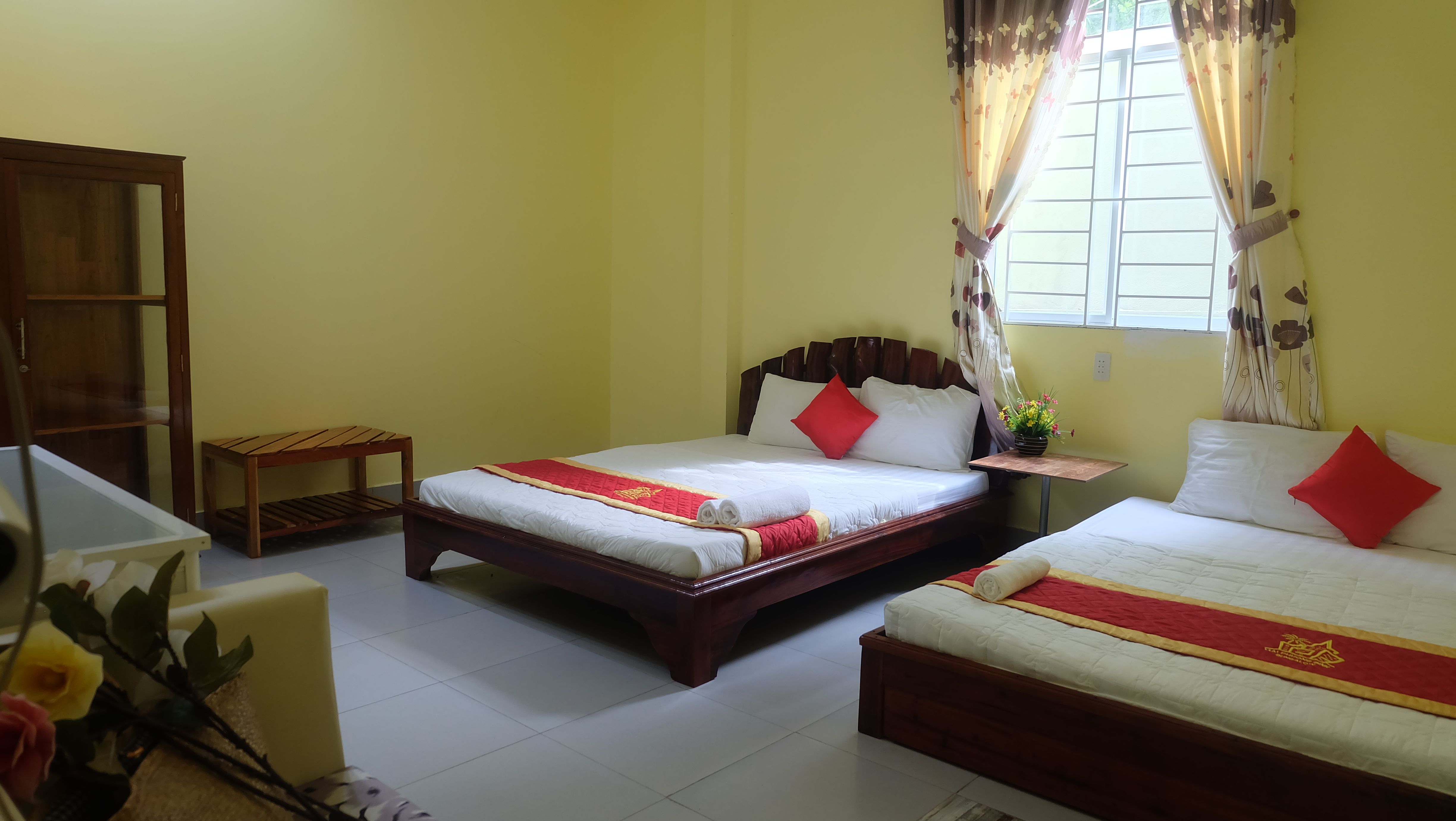 BUNGALOW FAMILY GARDENVIEW WITH TERRACE