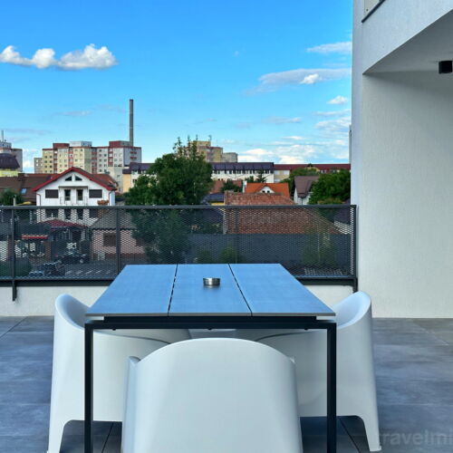 #201 | 2 BDR Apartment w/ Terrace - Perfect for Family