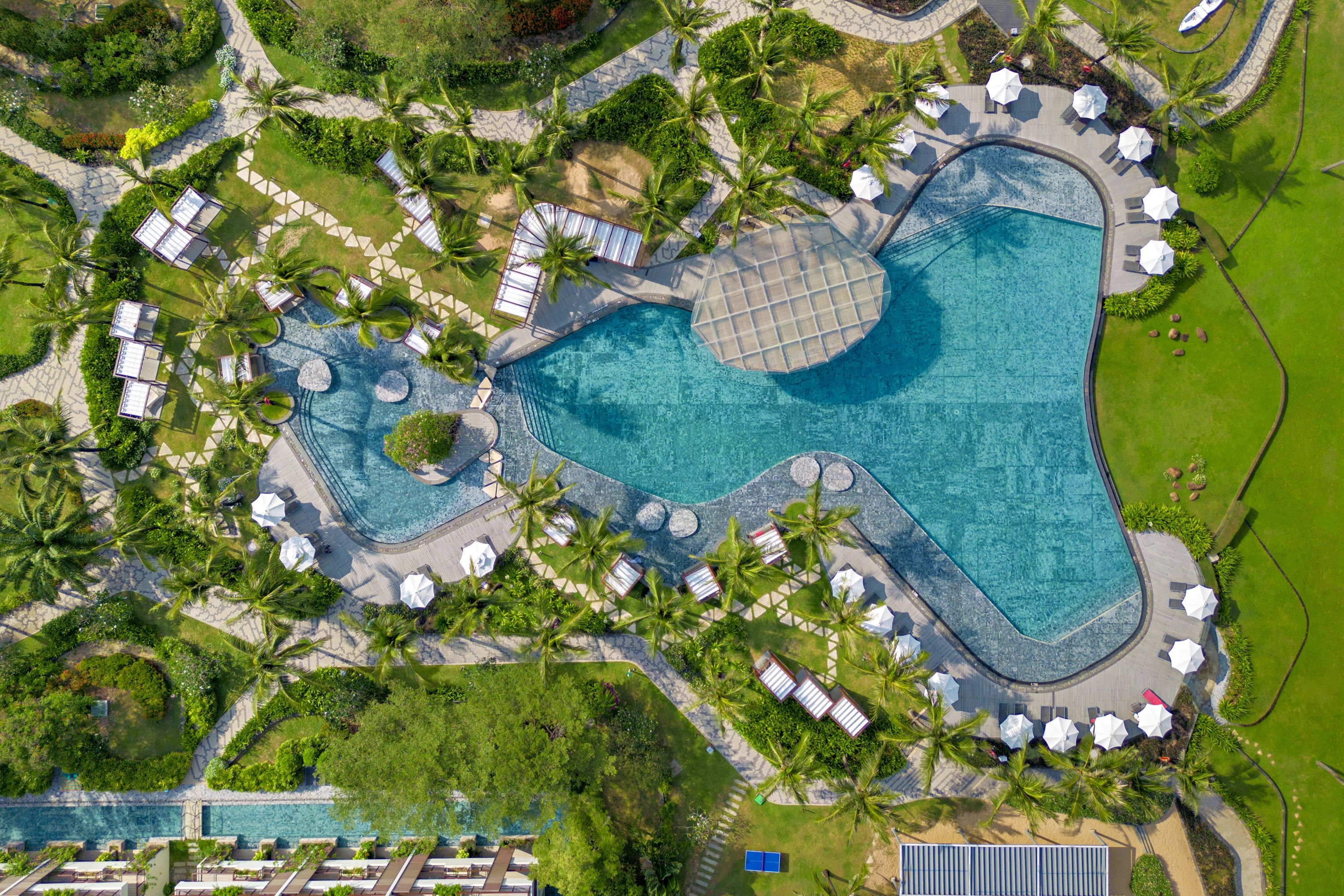 Piscina deschisă