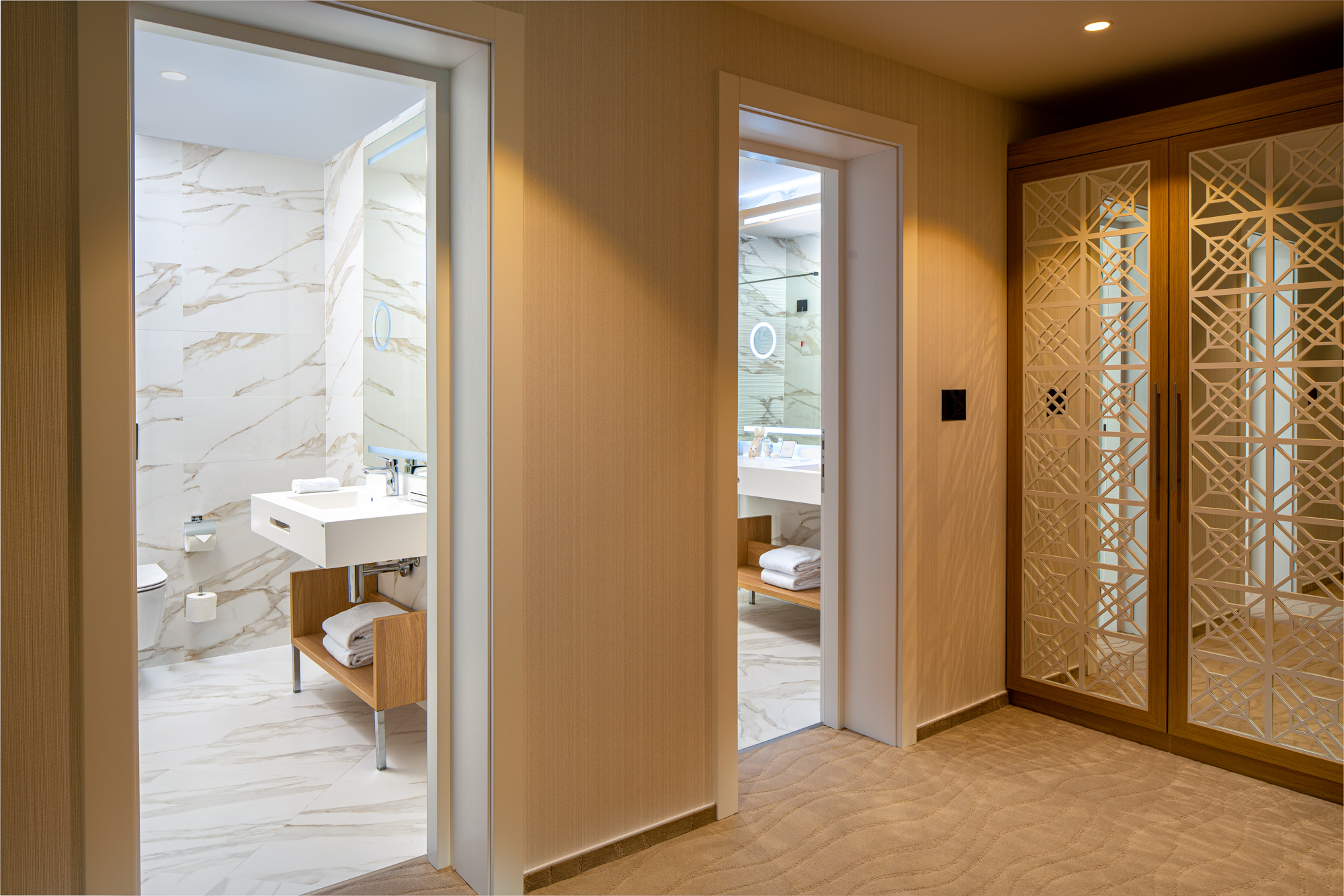 Hol King Suite cu Balcon