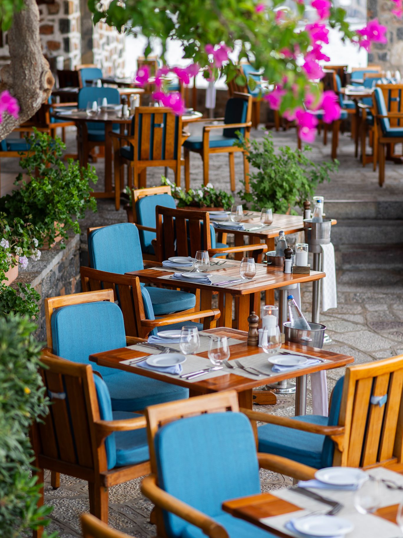 Yacht Club Restaurant 