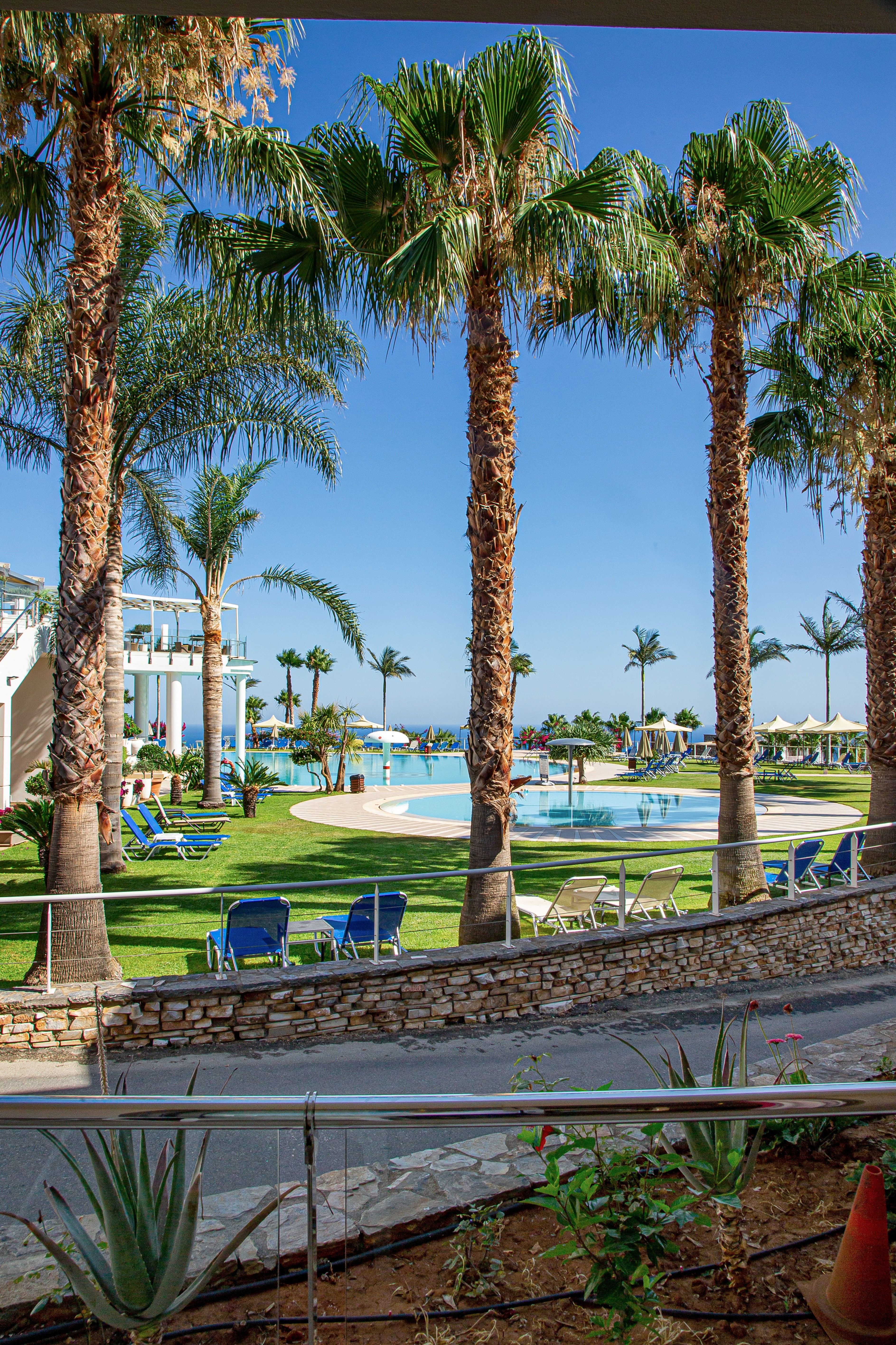 Deluxe Room Pool View