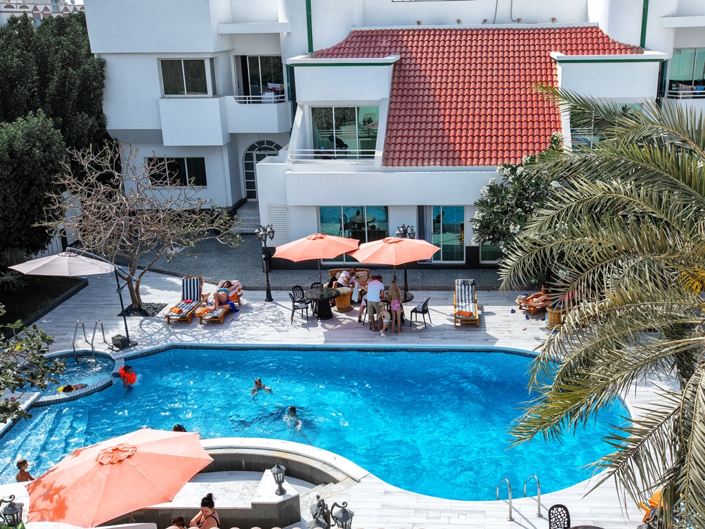 Piscina deschisă