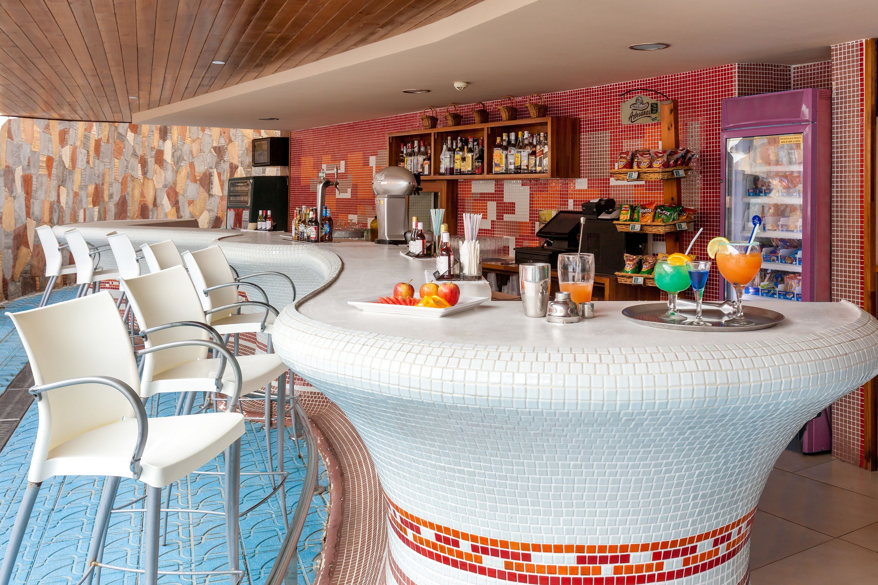 SNACK BAR