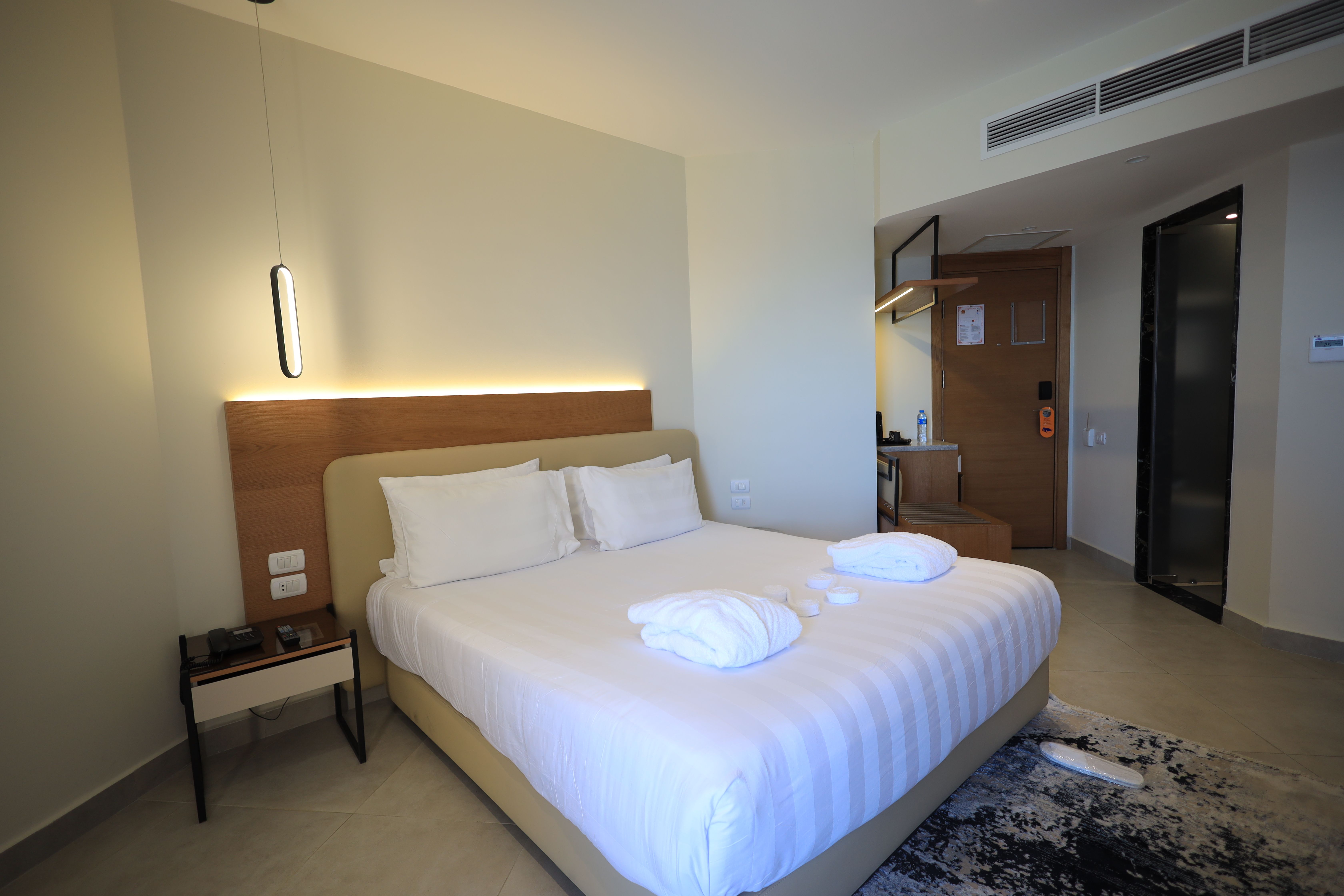 Deluxe Seafront Room