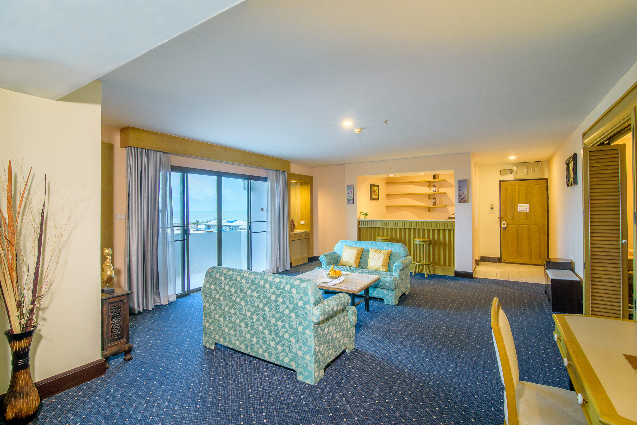 Executive Ocean View Suite