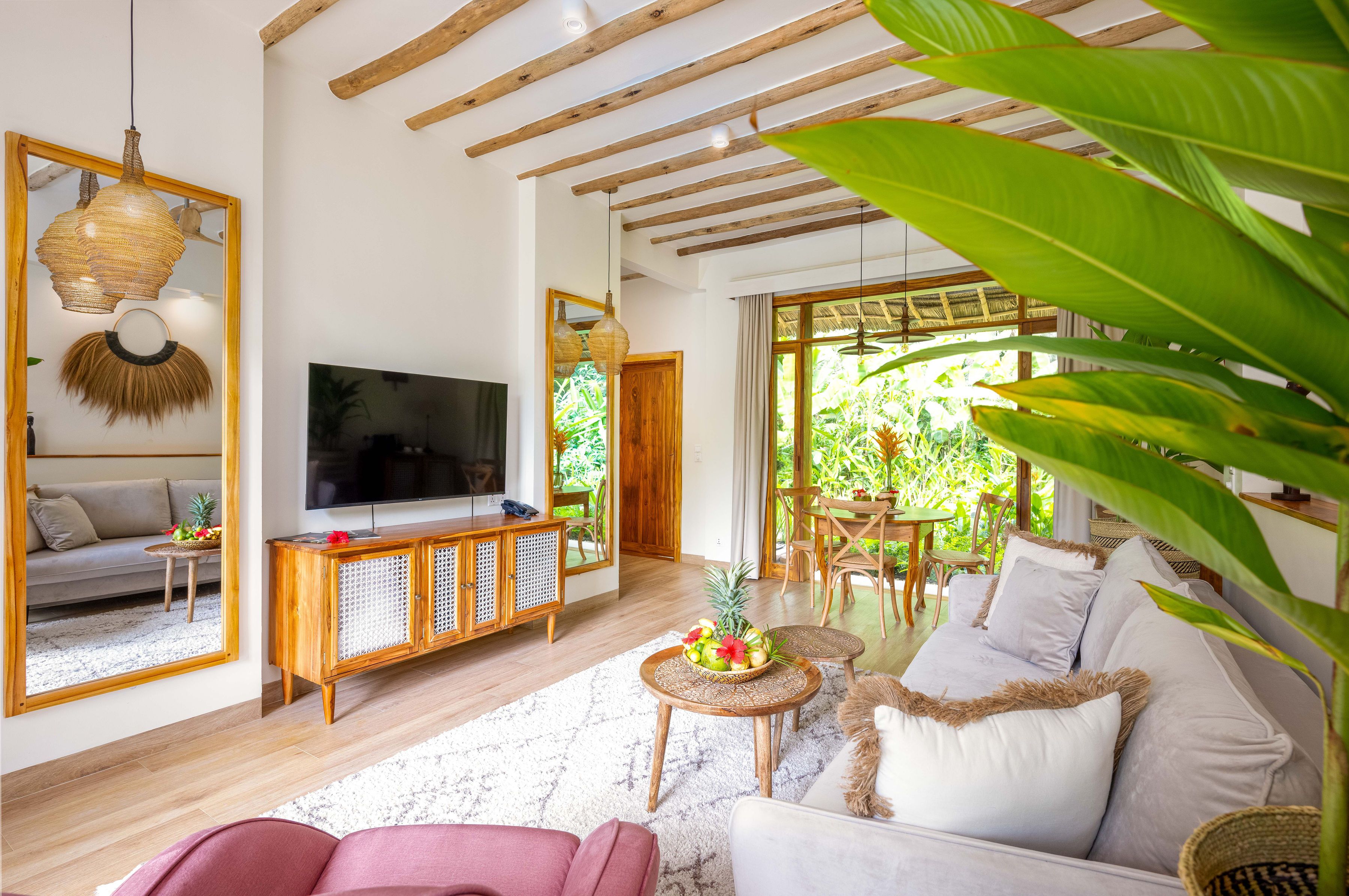 SUPERIOR GARDEN VILLA WITH PLUNGE POOL