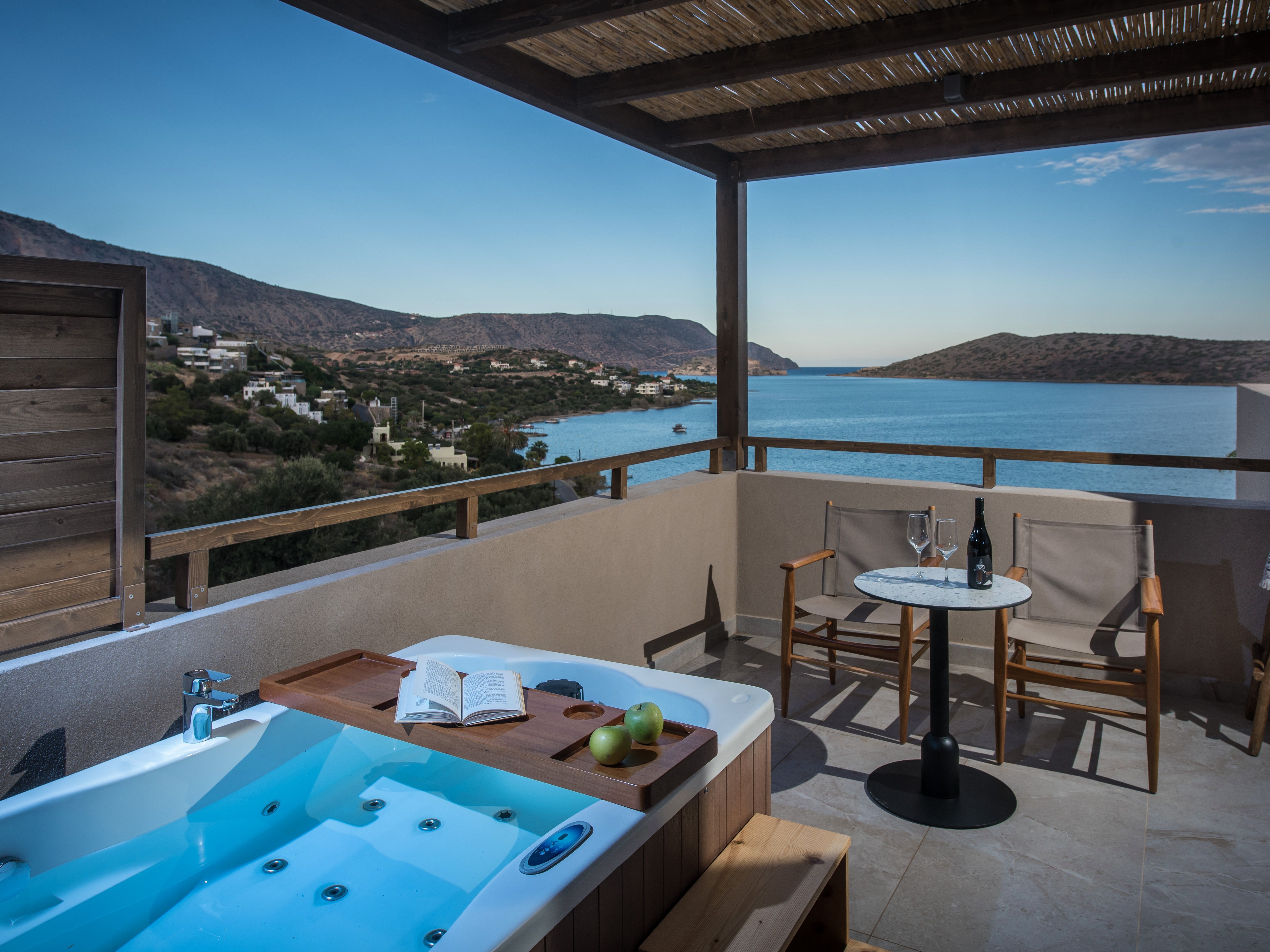 Deluxe Room with Private Jacuzzi 
