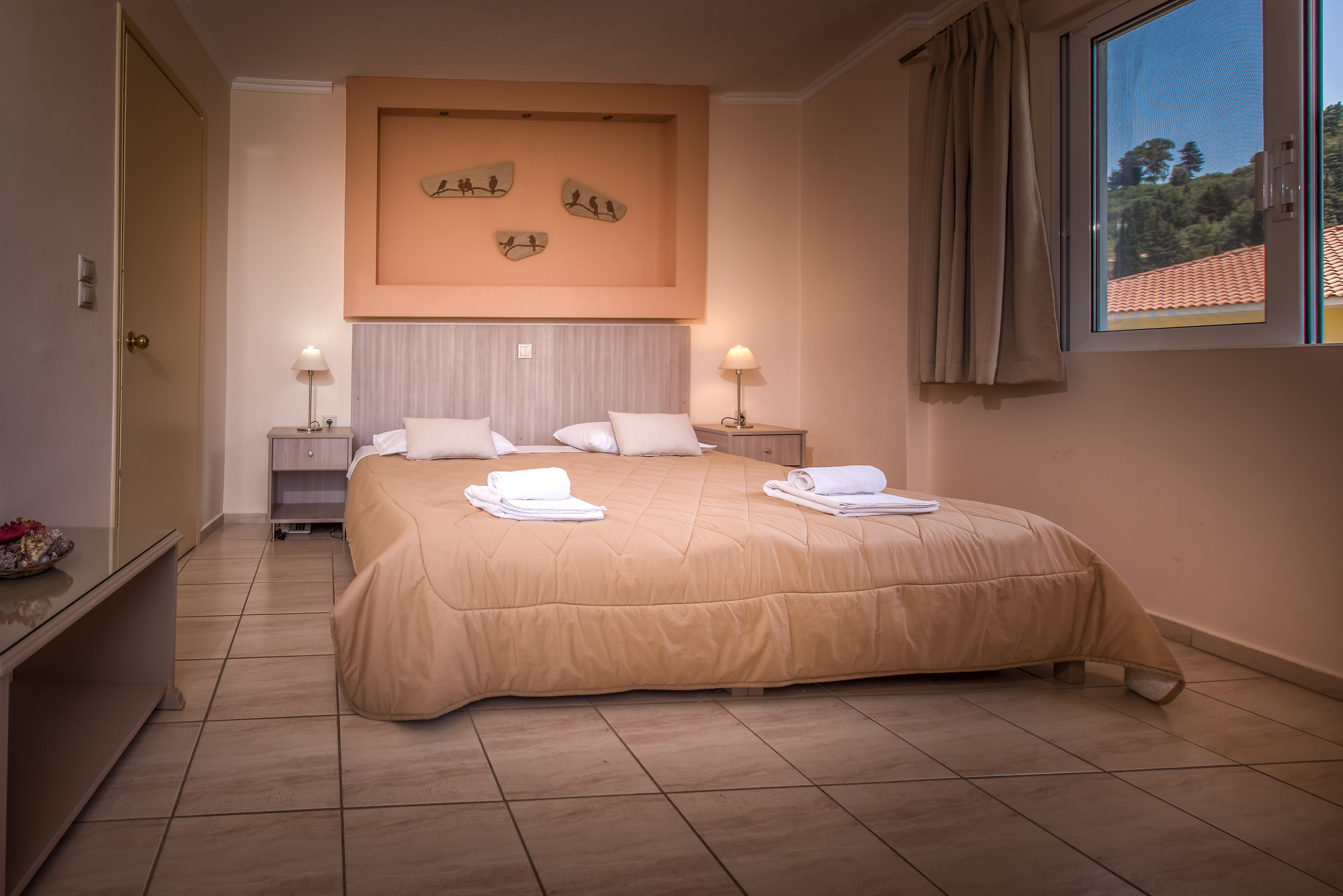 JUNIOR SUITE