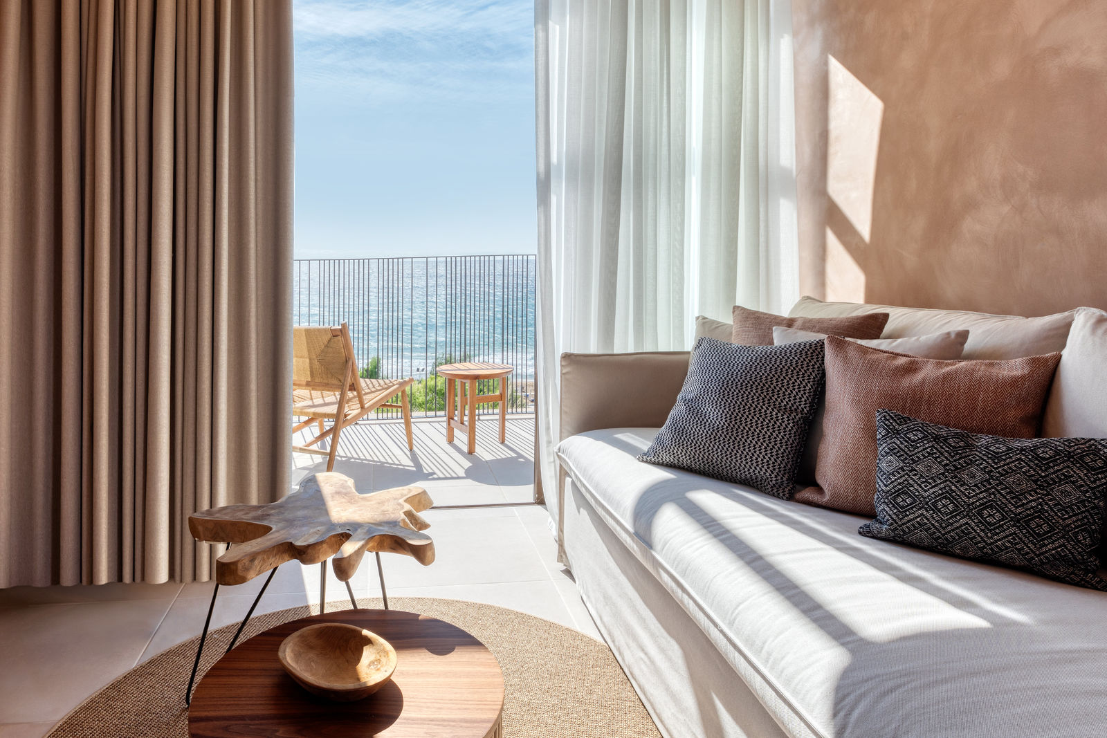 Sapphire Sublime Family Suite