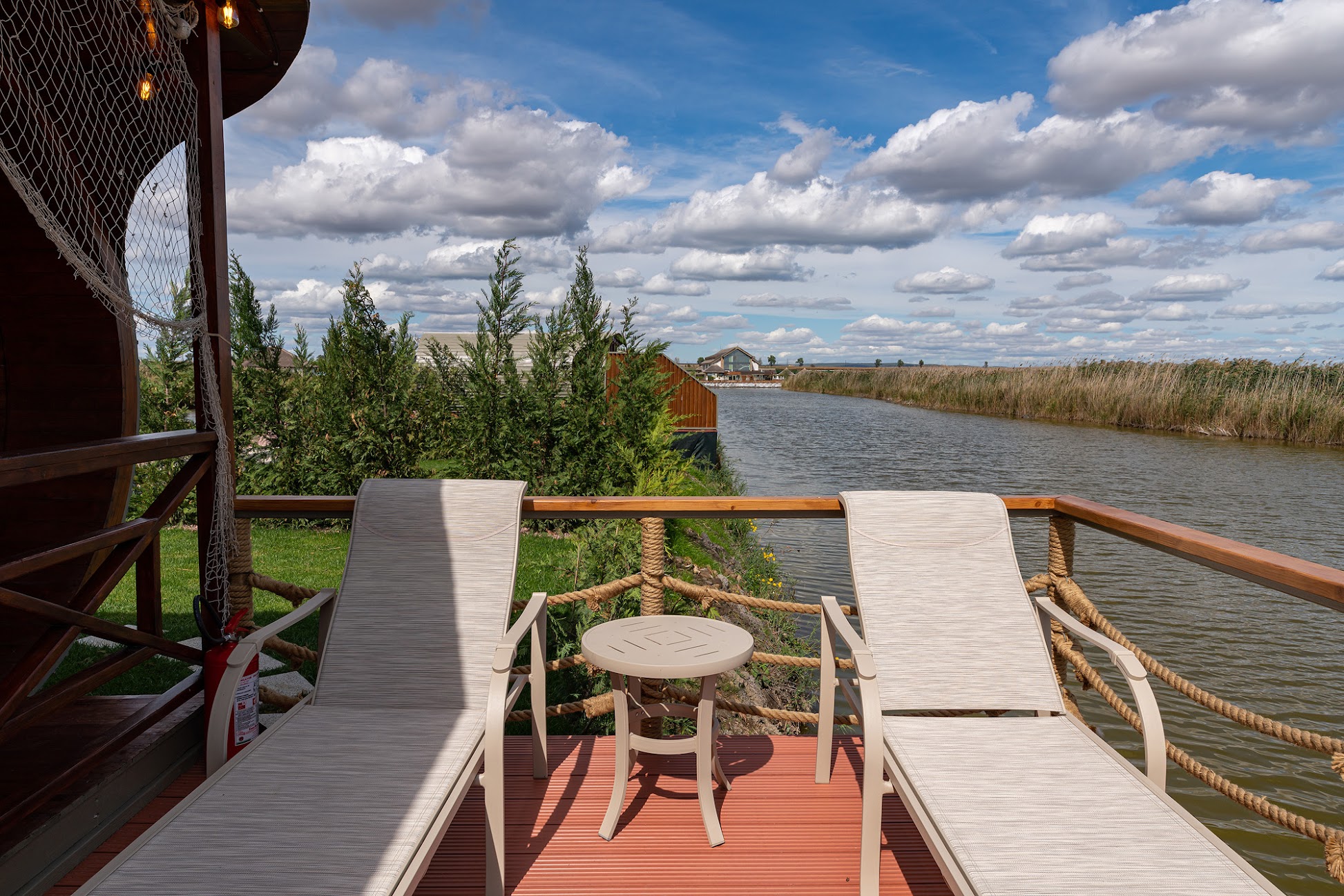Argos Bungalow cu jacuzzi