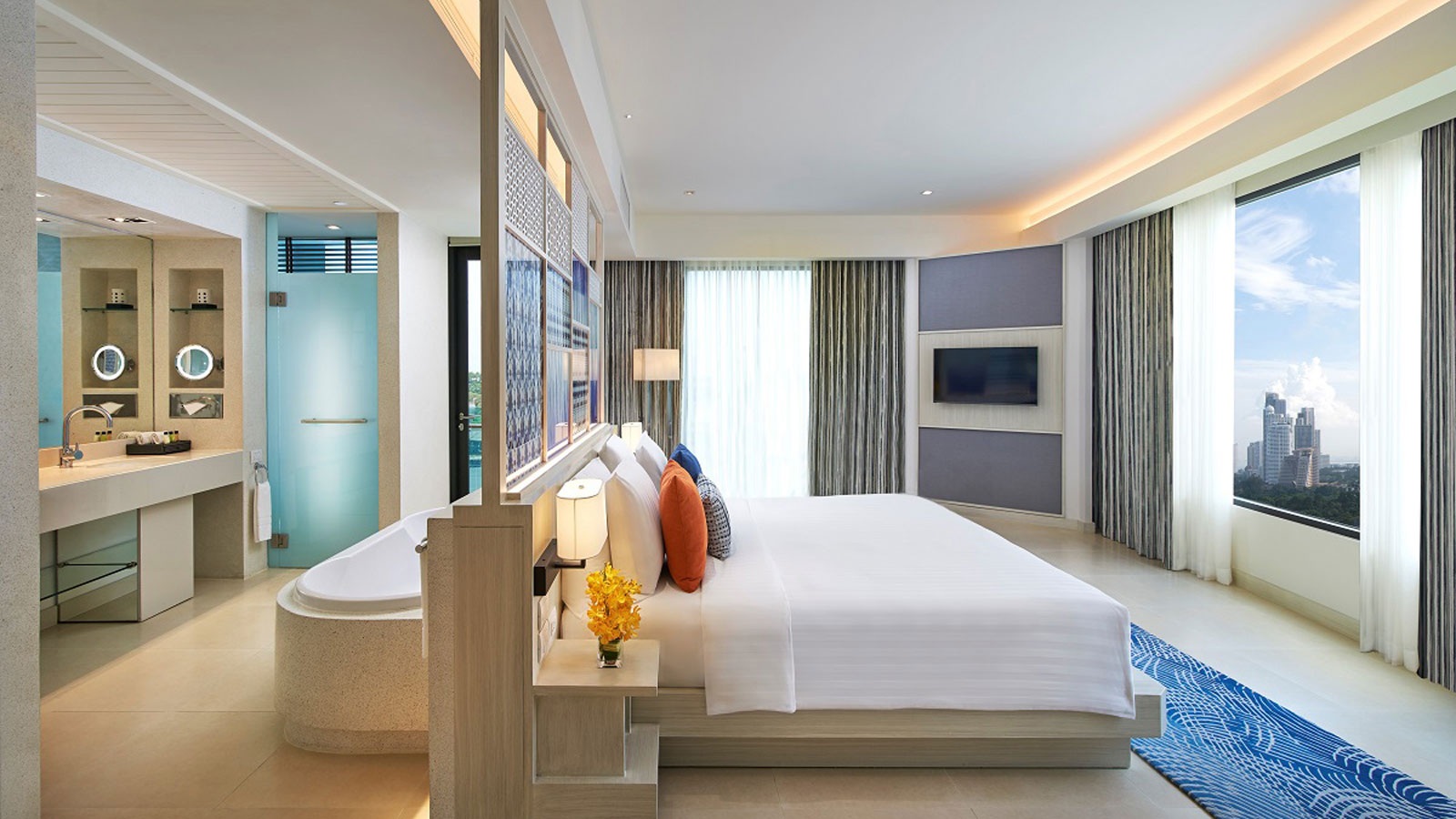 Grand Deluxe