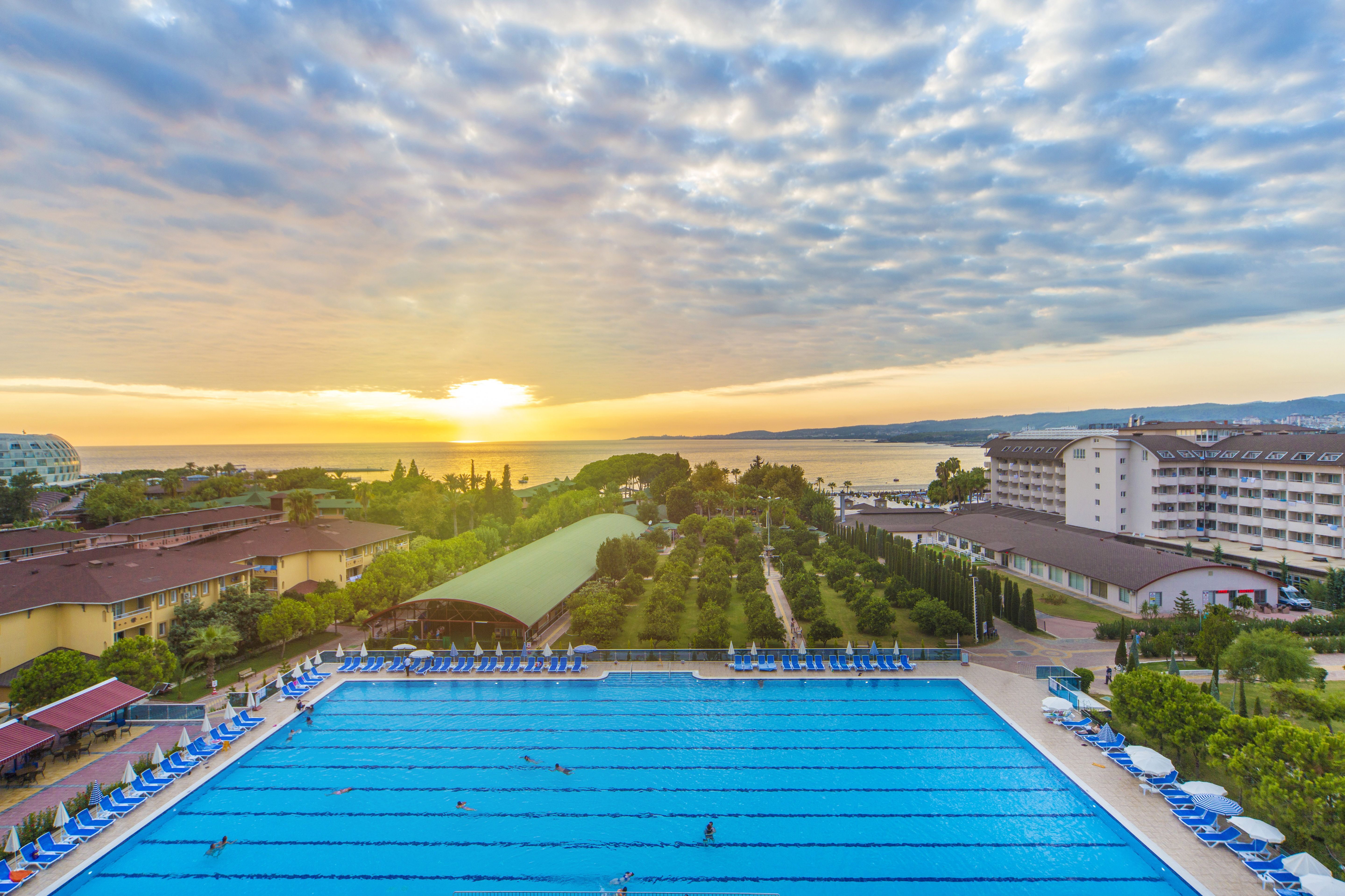 Piscina deschisă