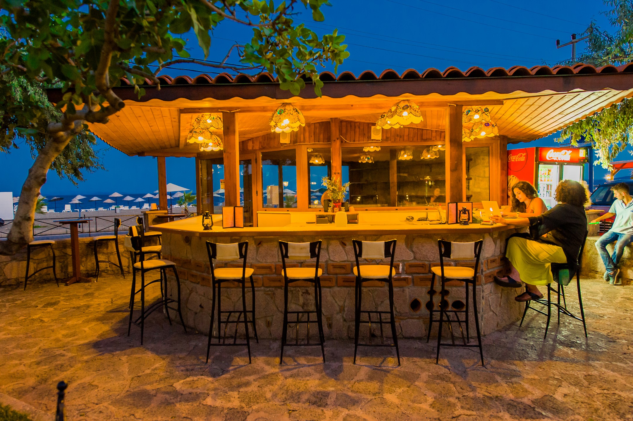 GARDEN BAR