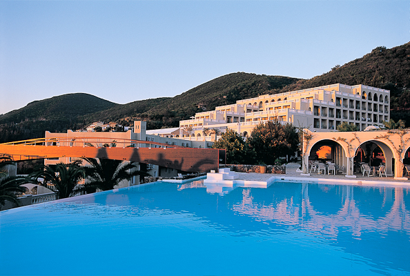 Corfu, Hotel Marbella, piscina exterioara.jpg