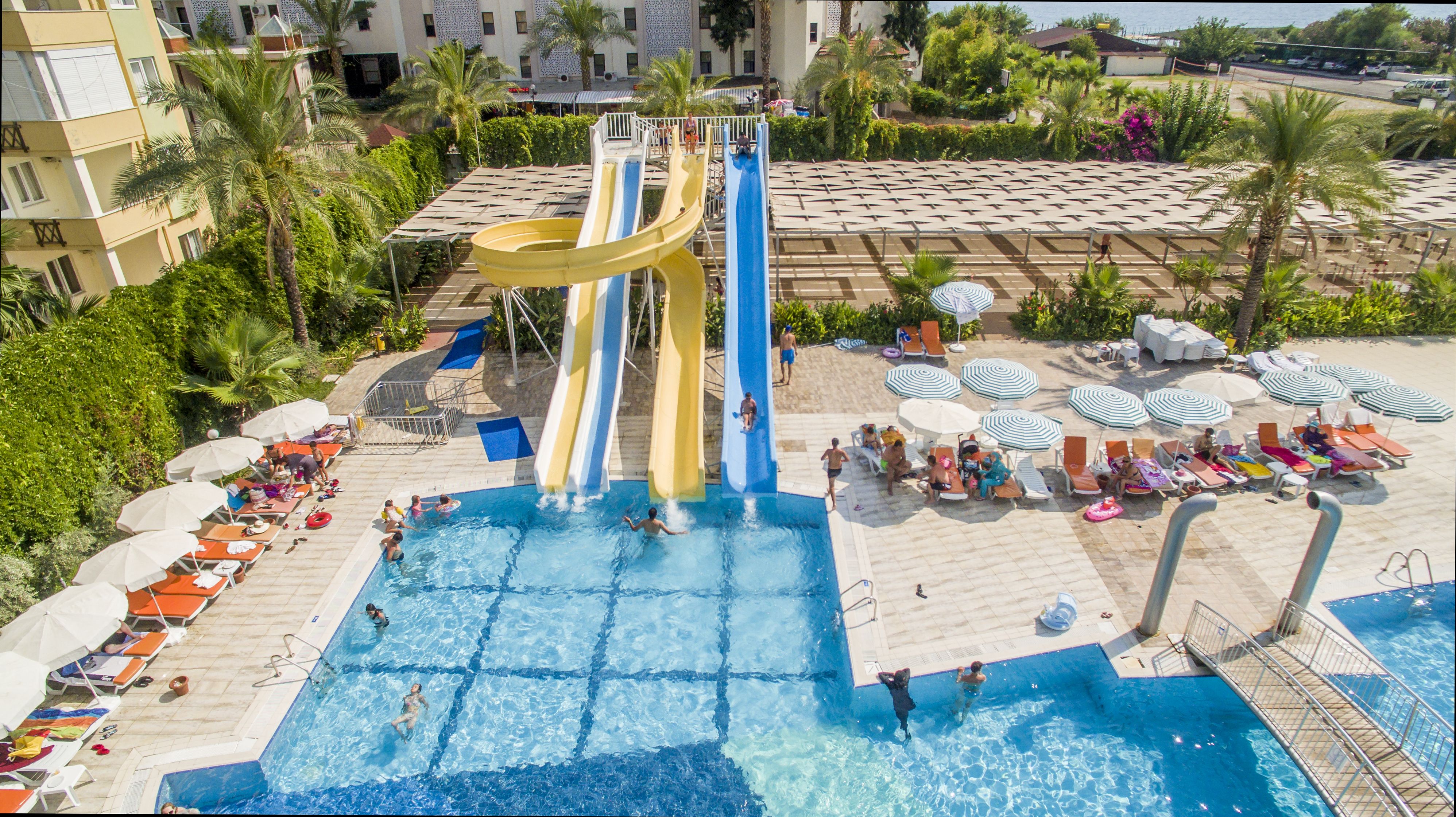 Piscina deschisă